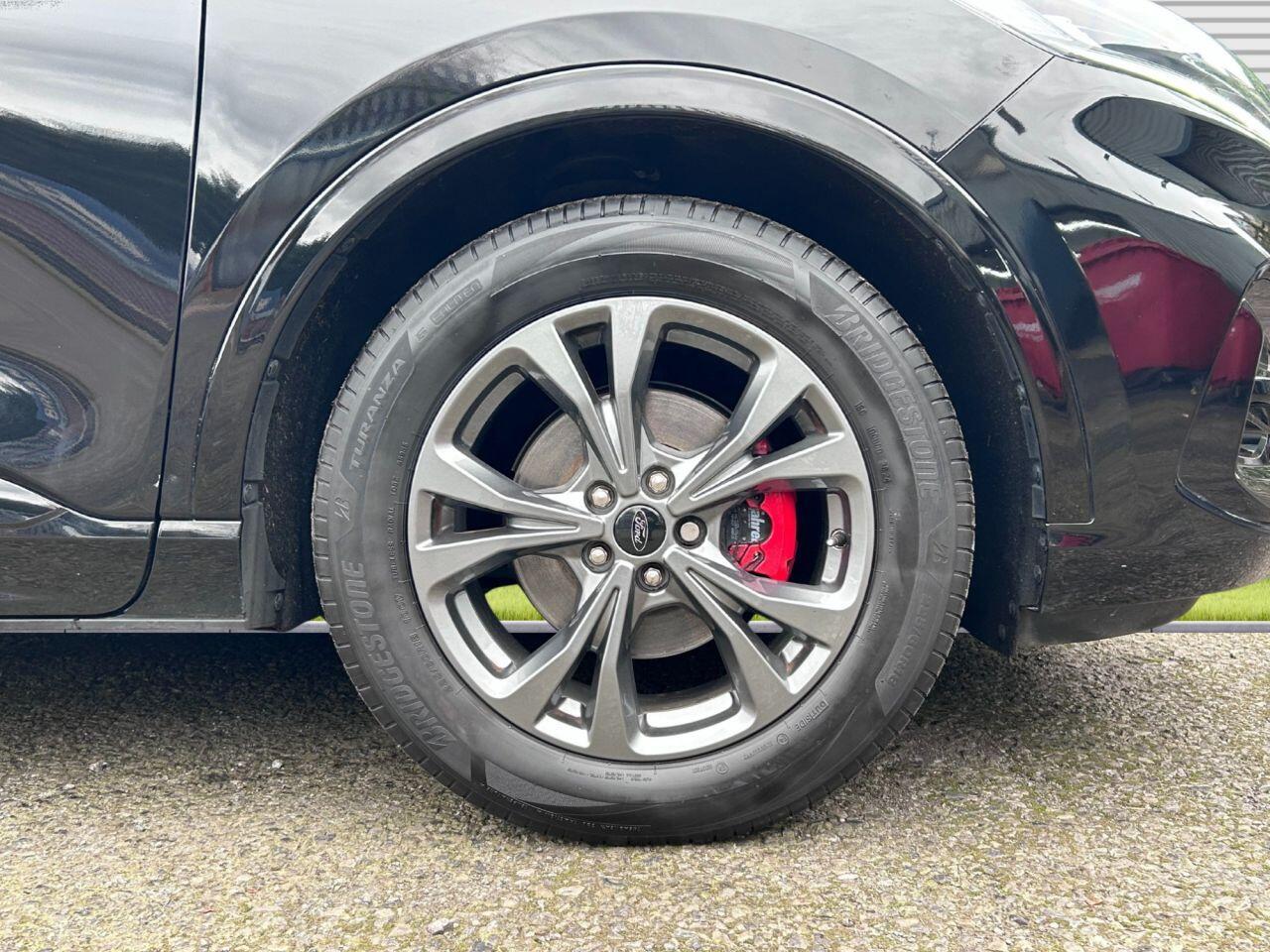 Ford Kuga - Image 18