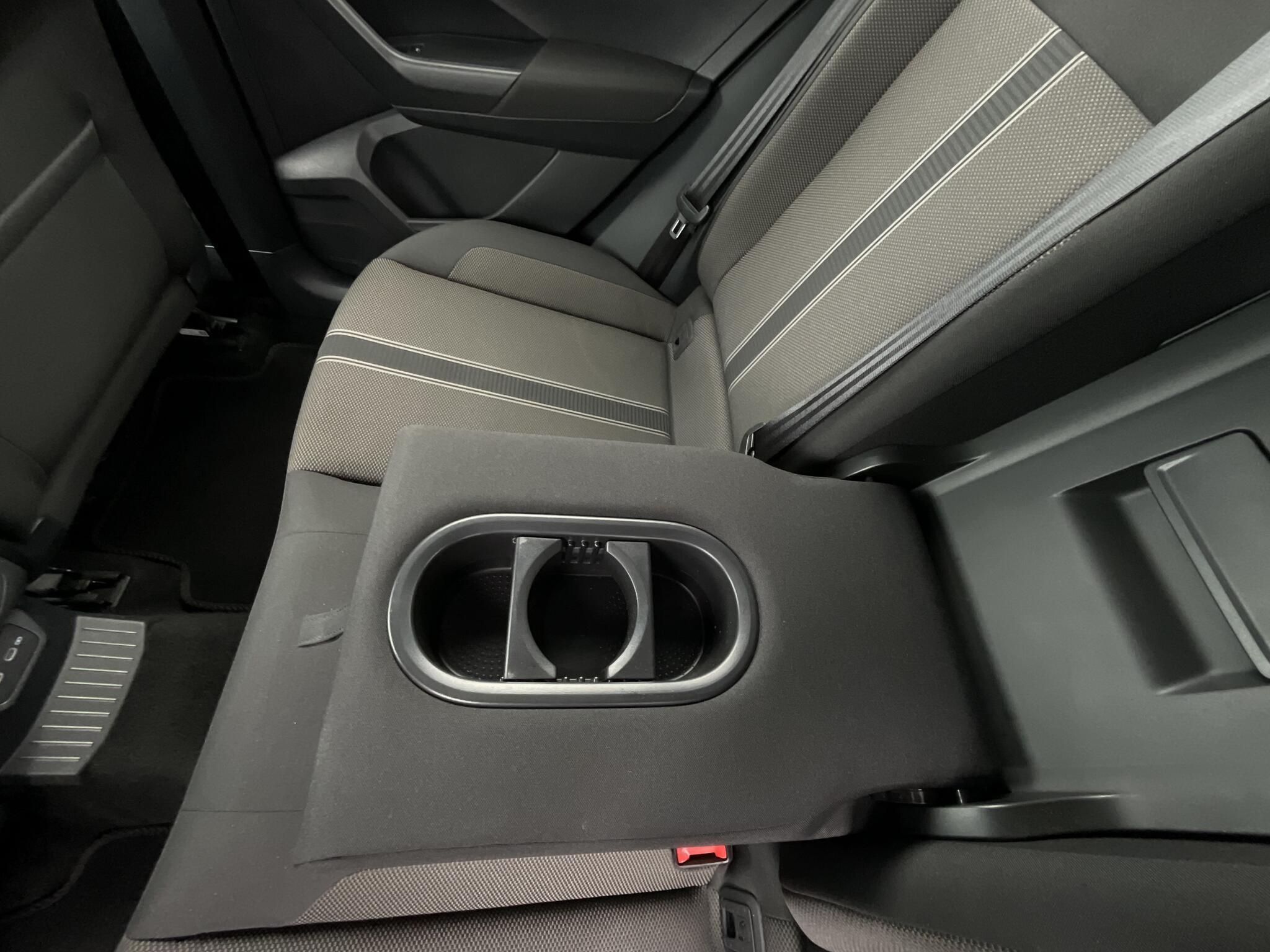 Volkswagen T-Roc - Image 16