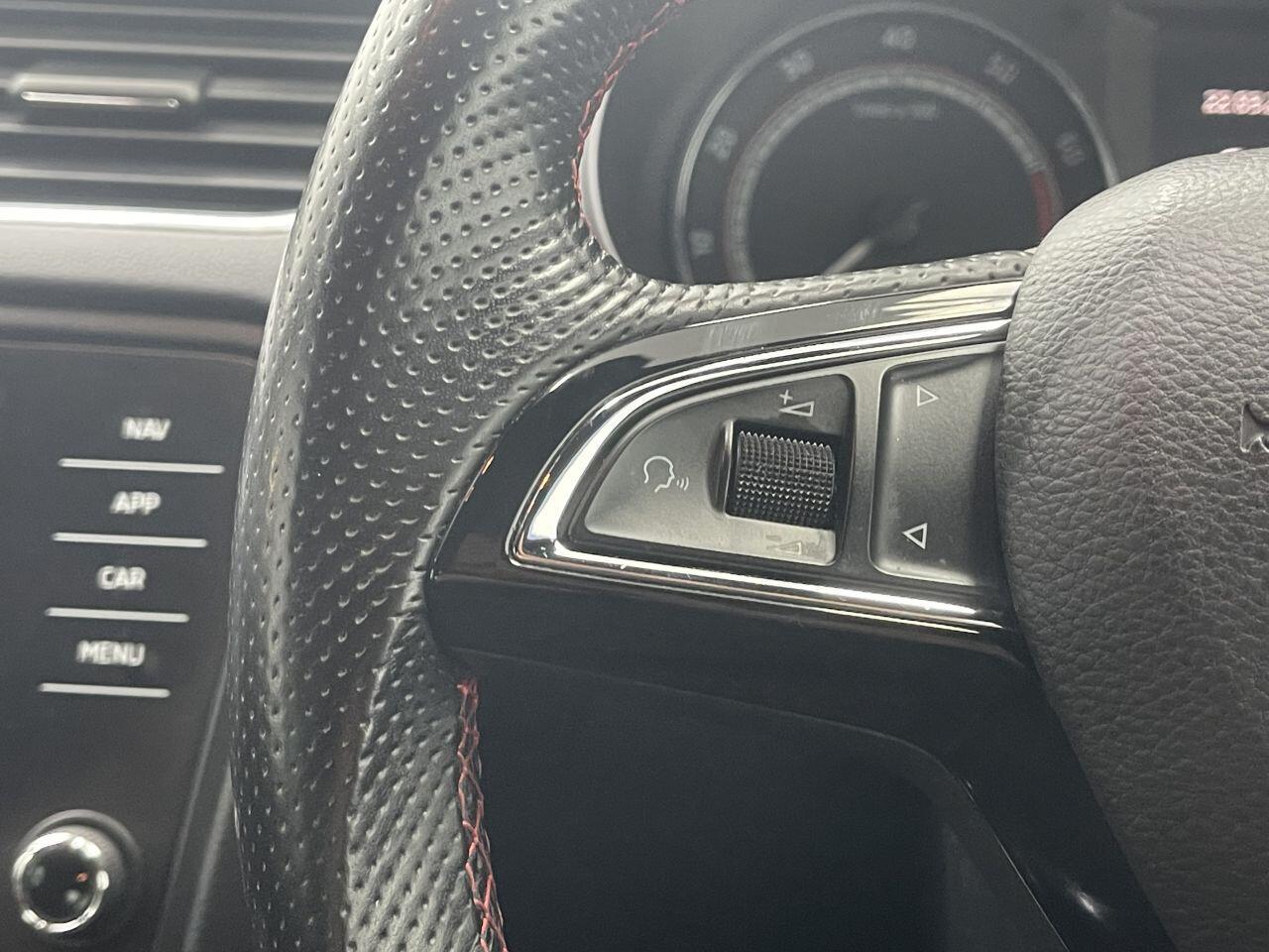 Skoda Octavia - Image 37