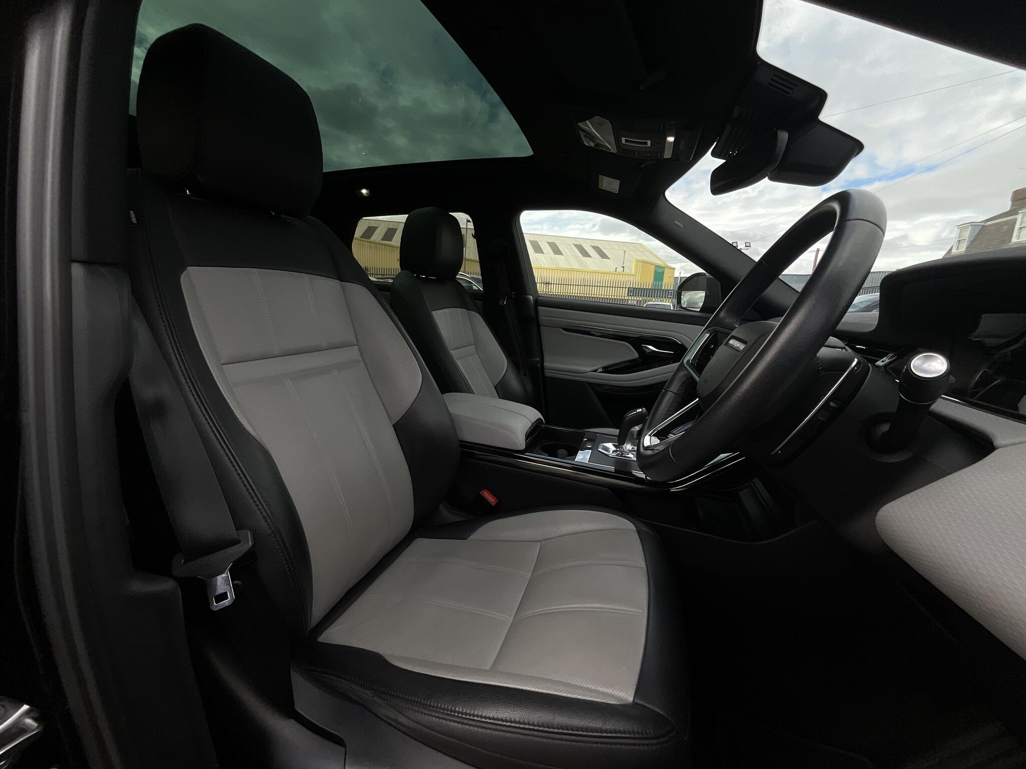 Land Rover Range Rover Evoque - Image 8