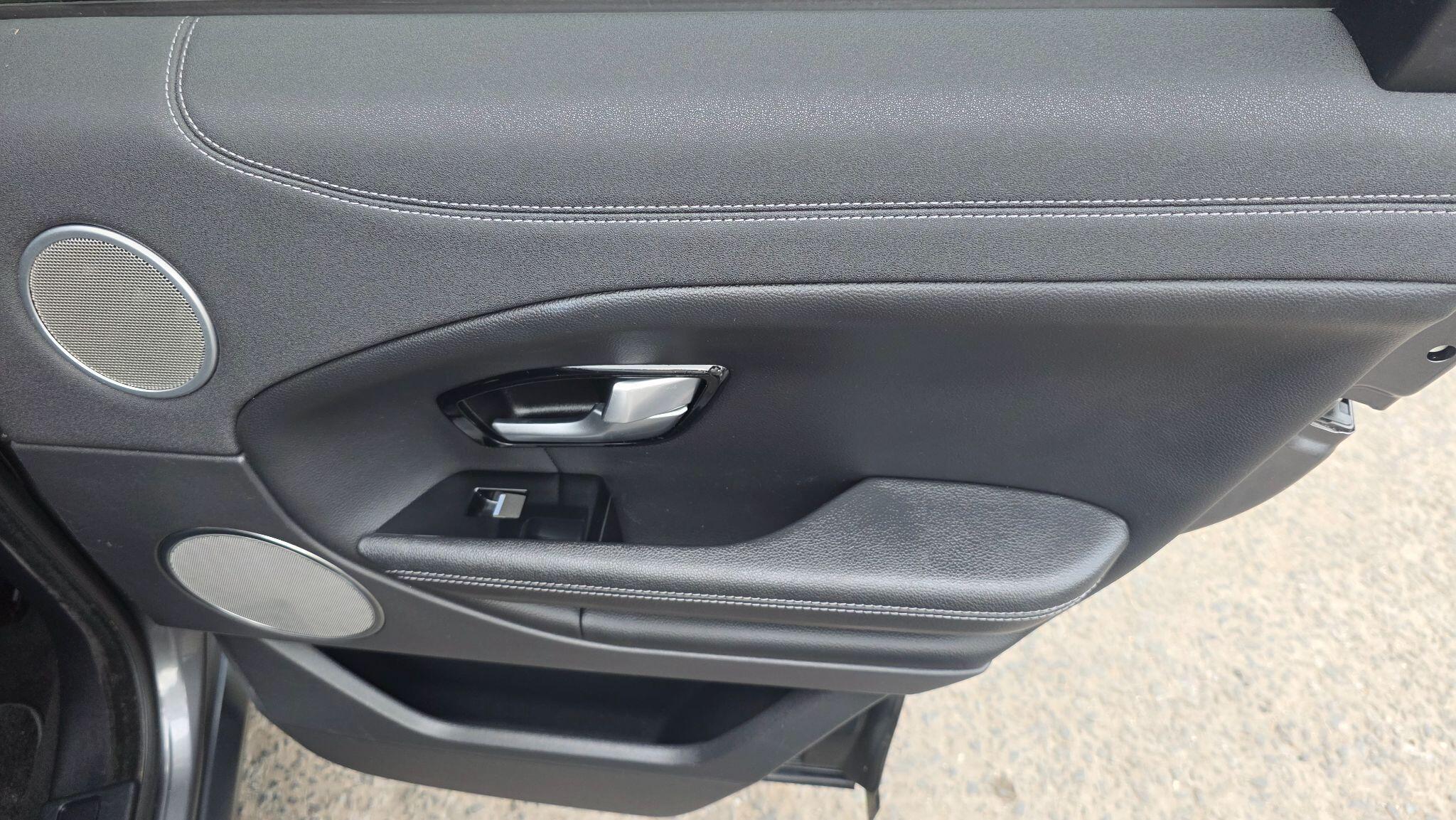 Land Rover Range Rover Evoque - Image 37