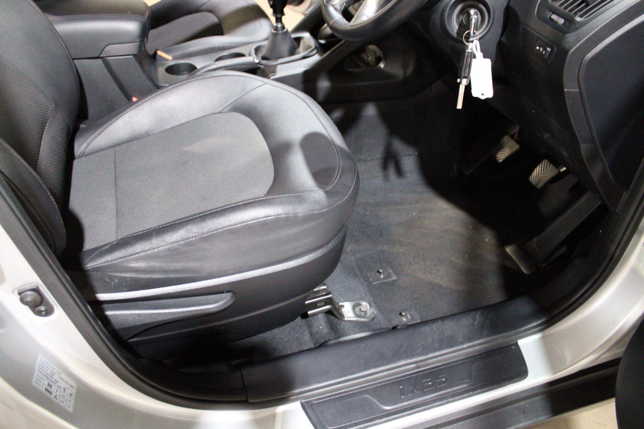 Hyundai ix35 - Image 11