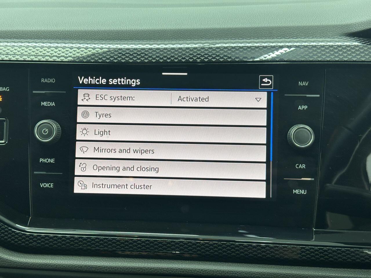 Volkswagen Polo - Image 29