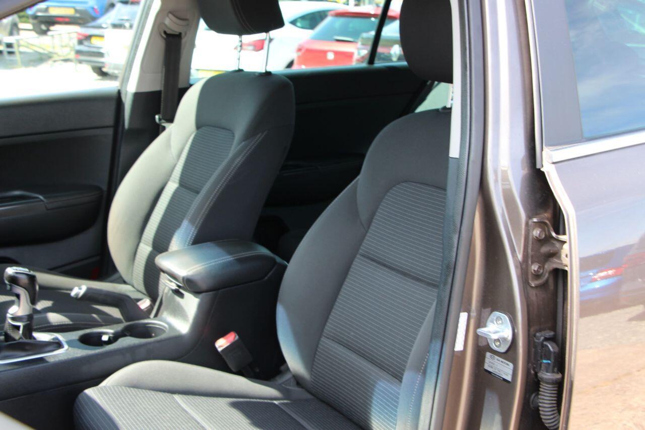 Kia Sportage - Image 18
