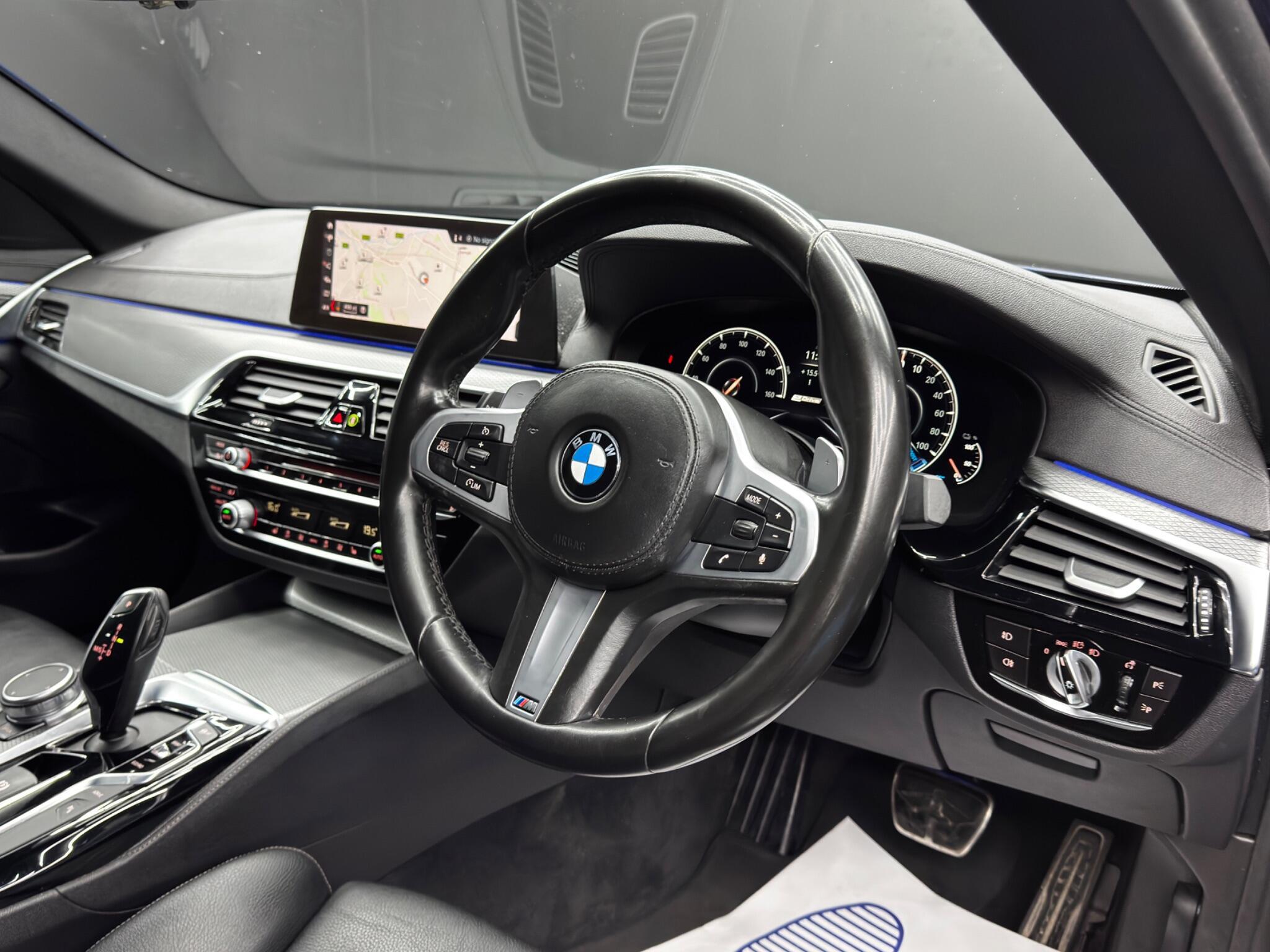 BMW 5 Series - Image 9