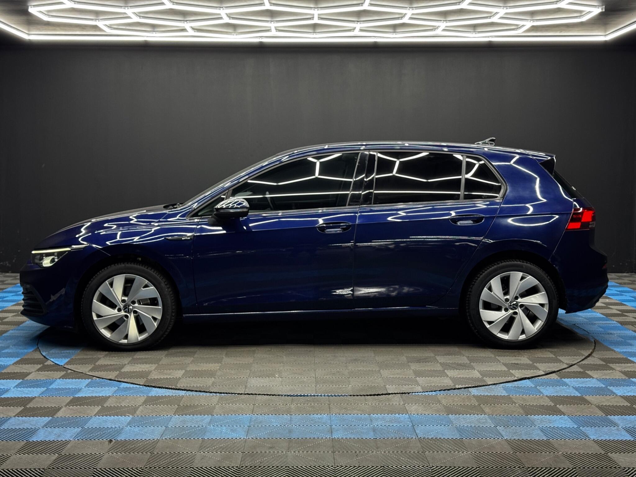 Volkswagen Golf - Image 8