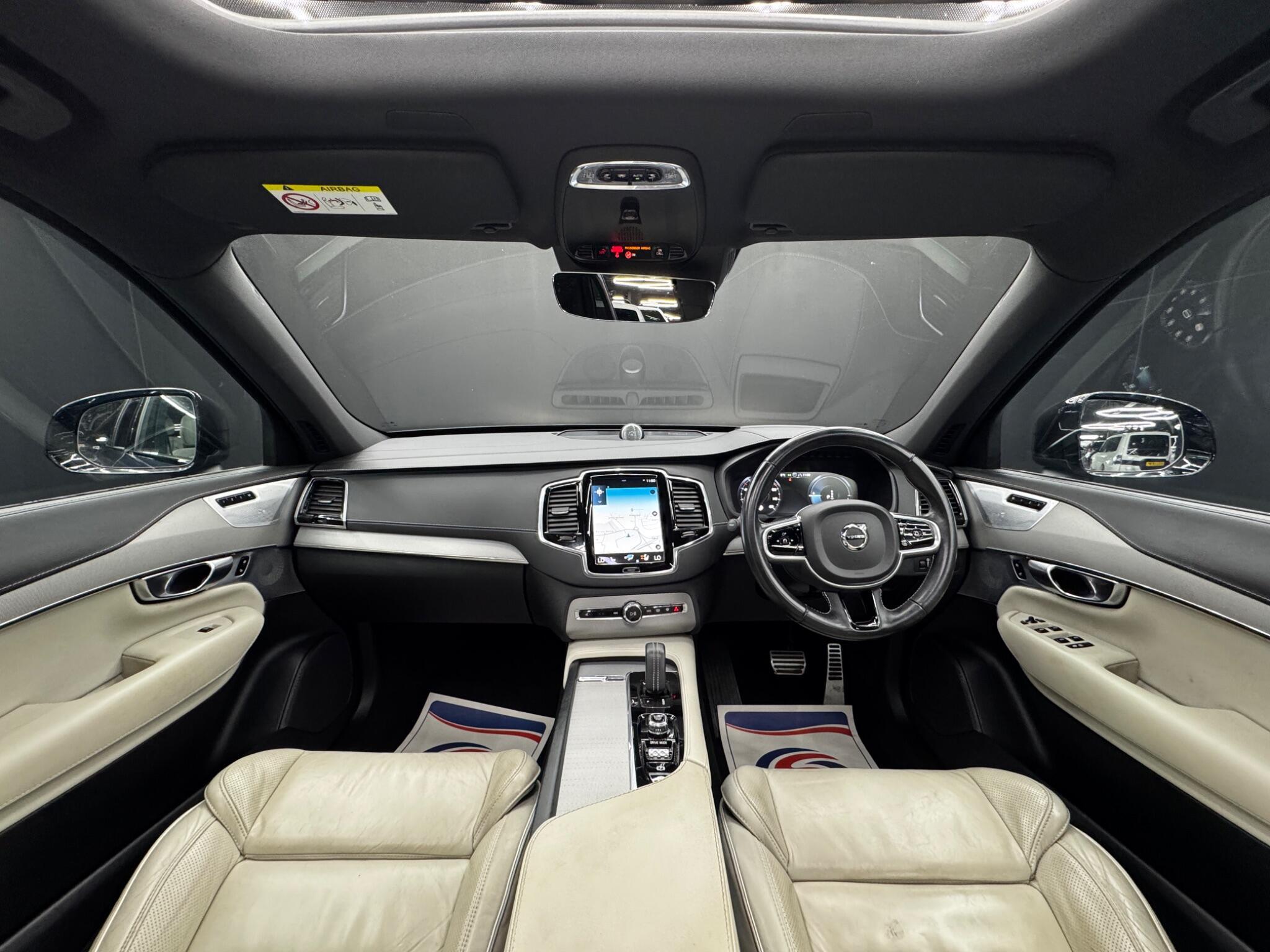 Volvo XC90 - Image 17