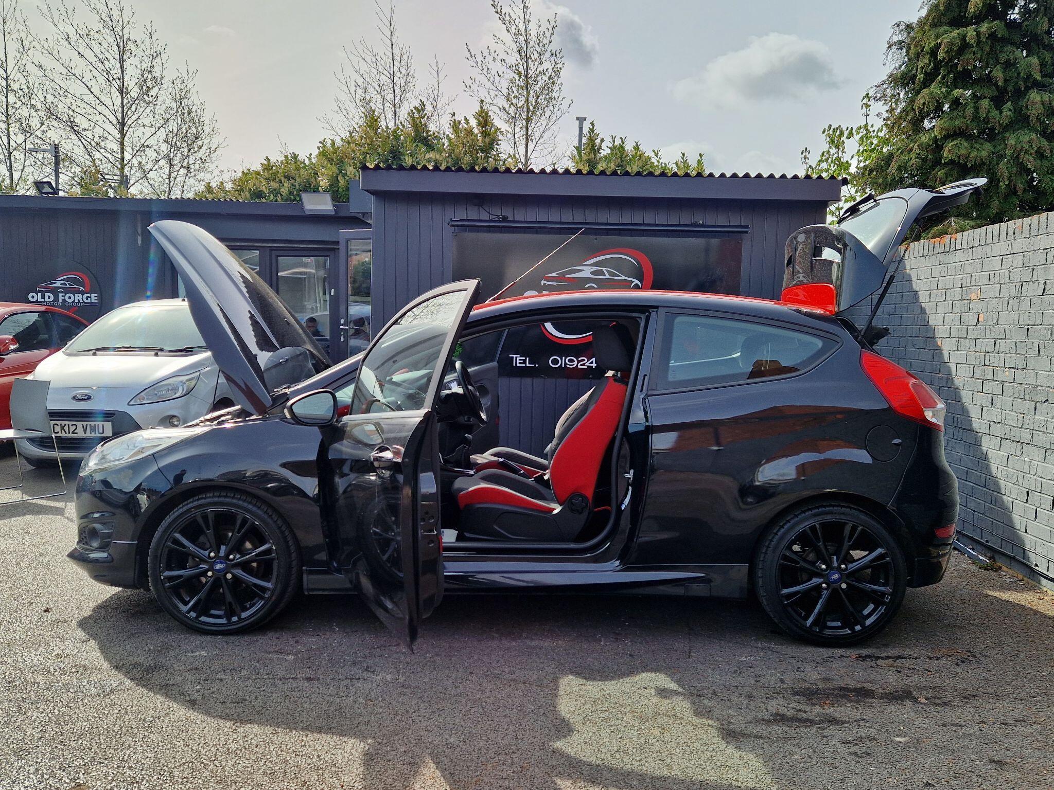 Ford Fiesta - Image 15