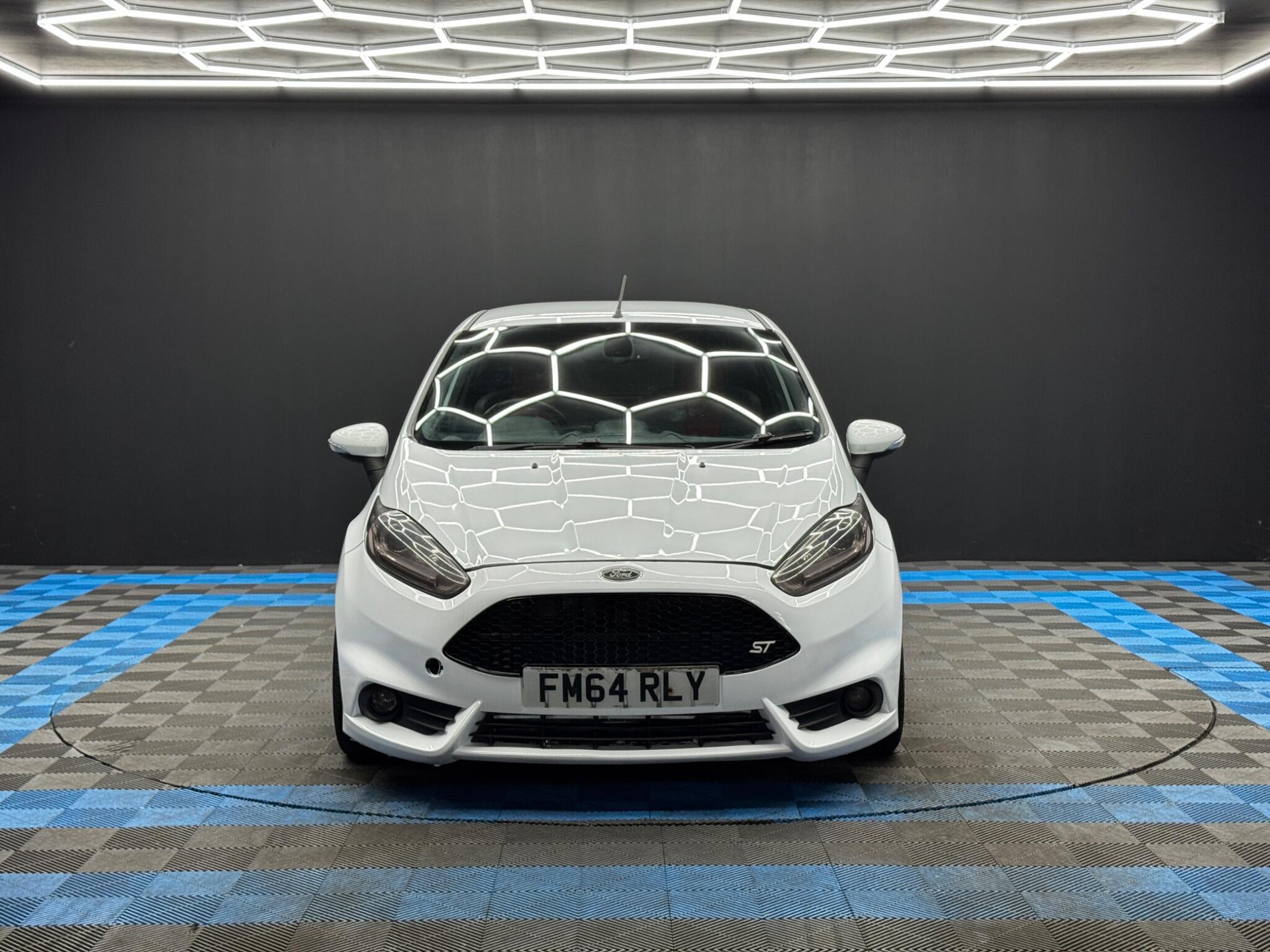 Ford Fiesta - Image 2