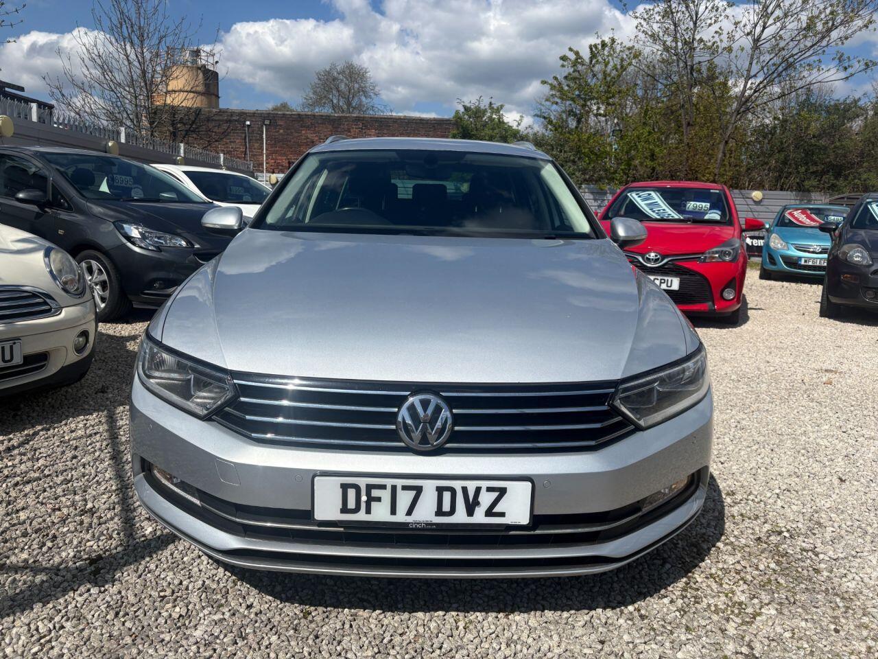 Volkswagen Passat - Image 2