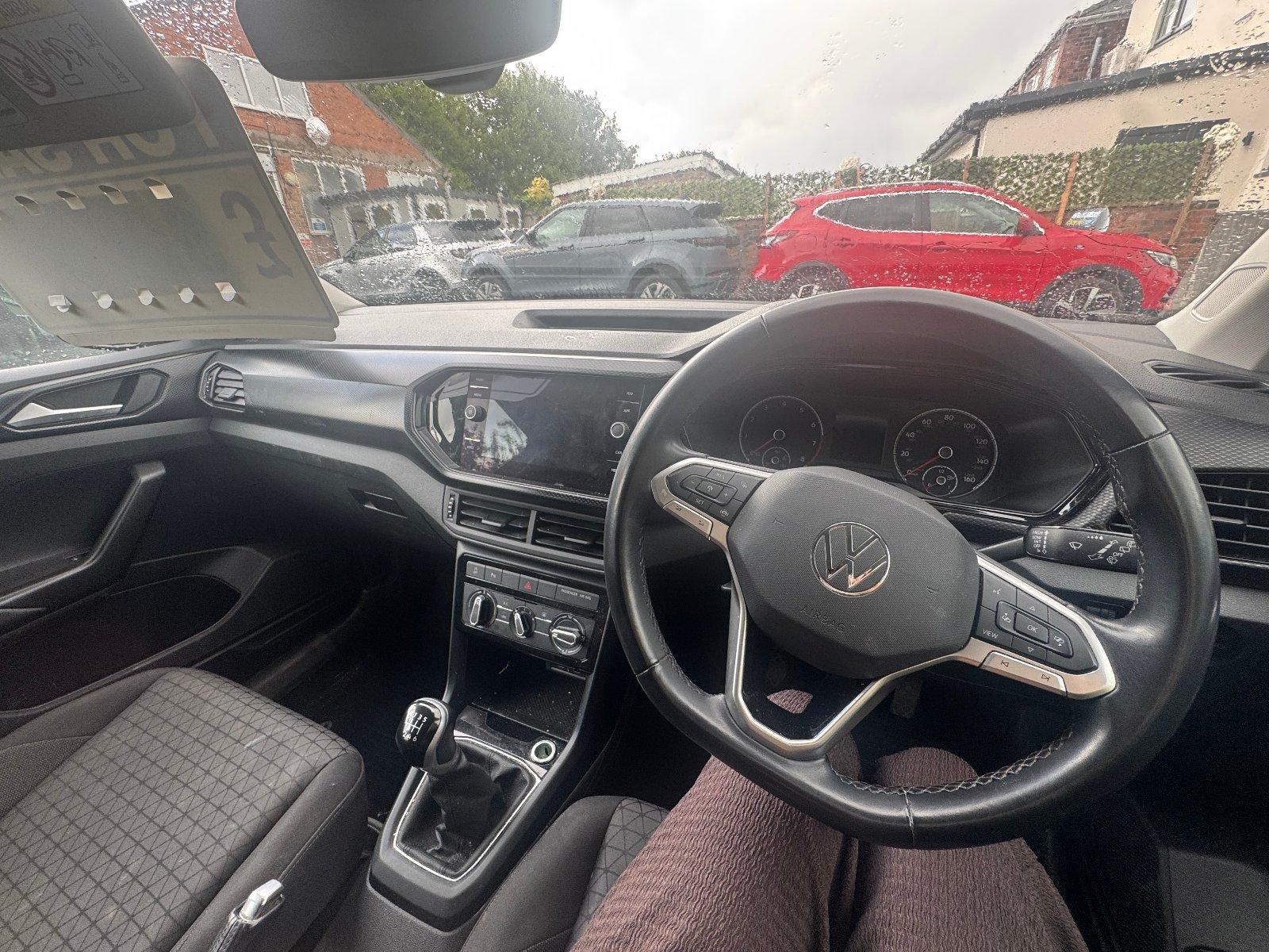 Volkswagen T-Cross - Image 4