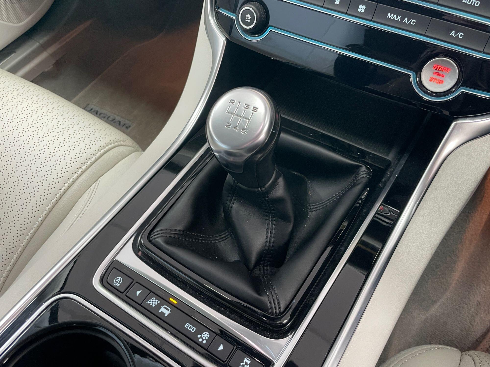 Jaguar XF - Image 47