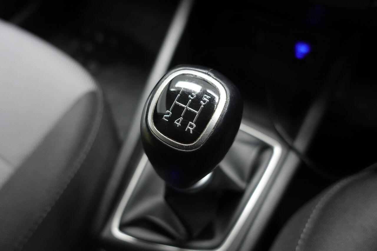 Hyundai i20 - Image 40