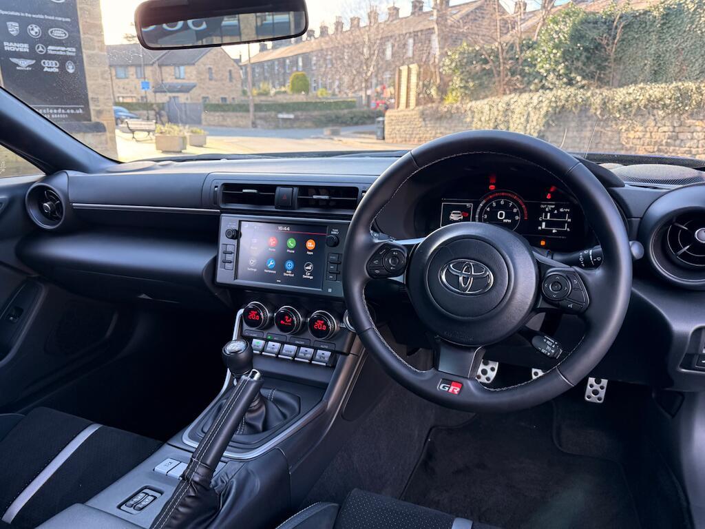 Toyota GR86 - Image 37