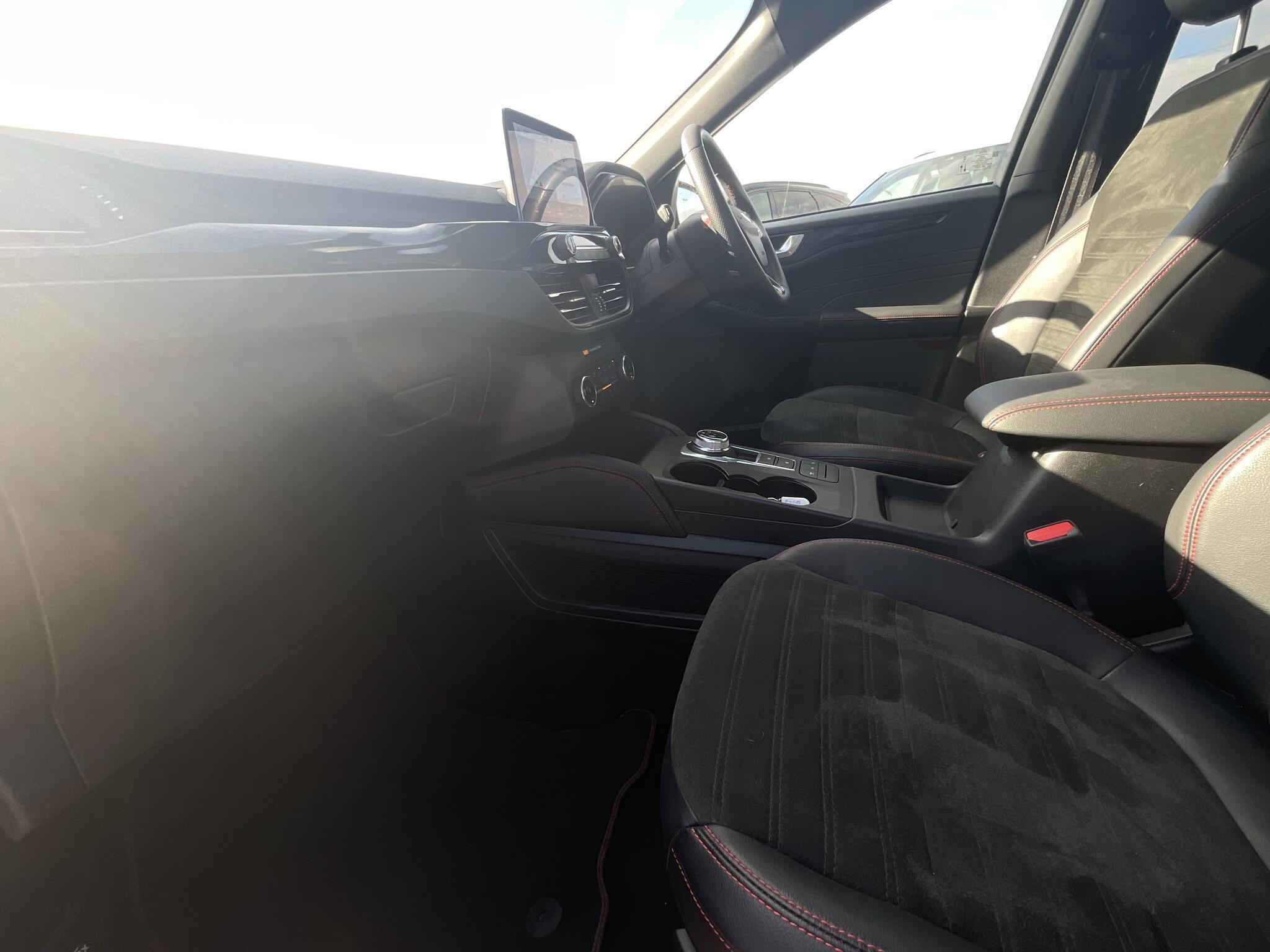 Ford Kuga - Image 15