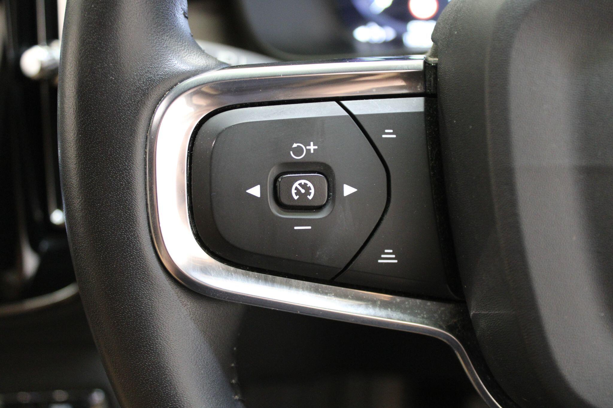 Volvo XC40 - Image 27