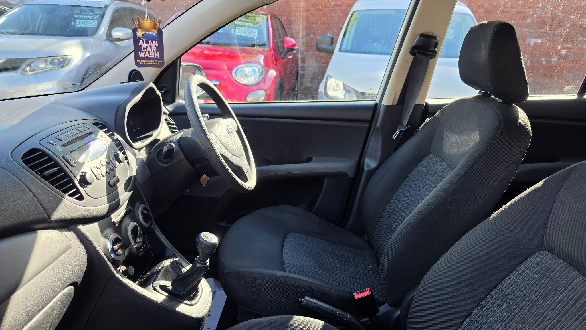 Hyundai i10 - Image 13
