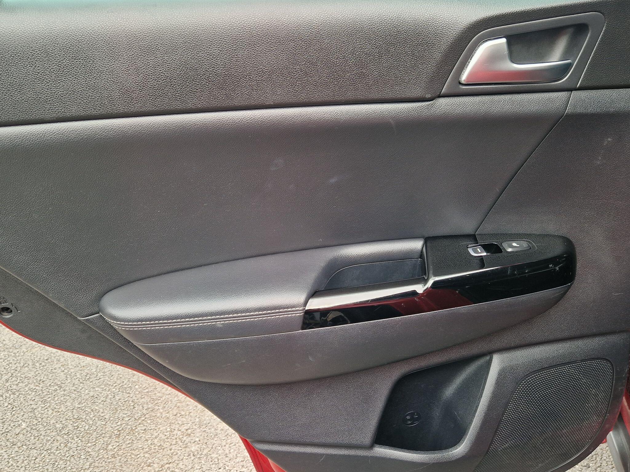 Kia Sportage - Image 37