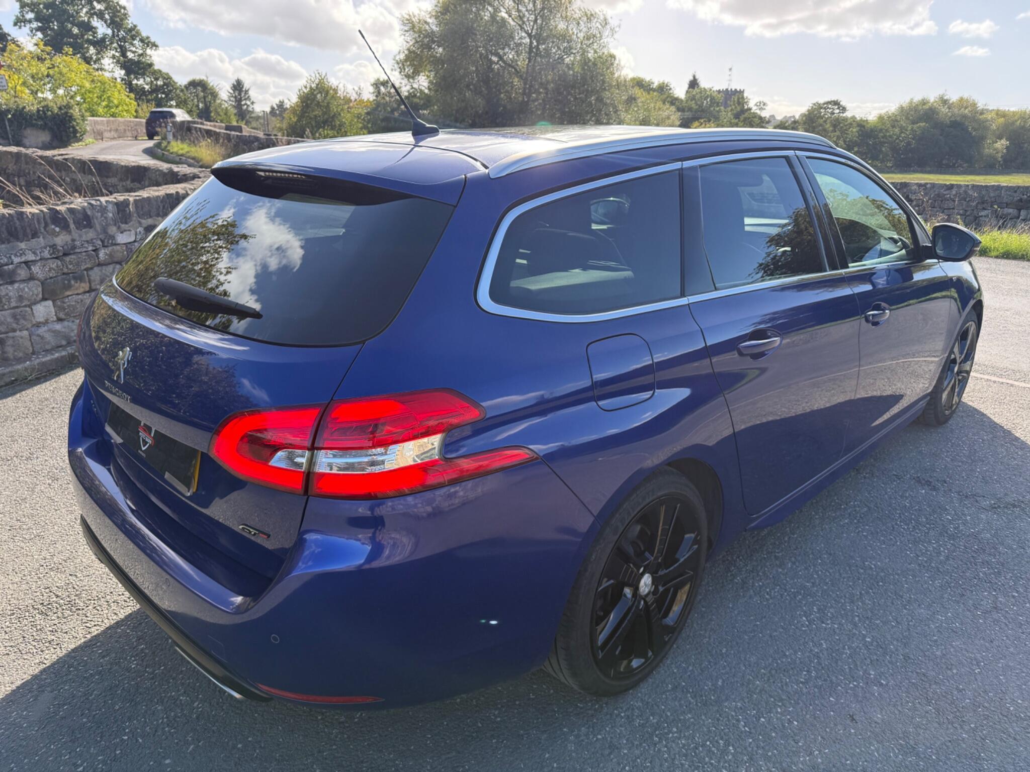 Peugeot 308 SW - Image 11