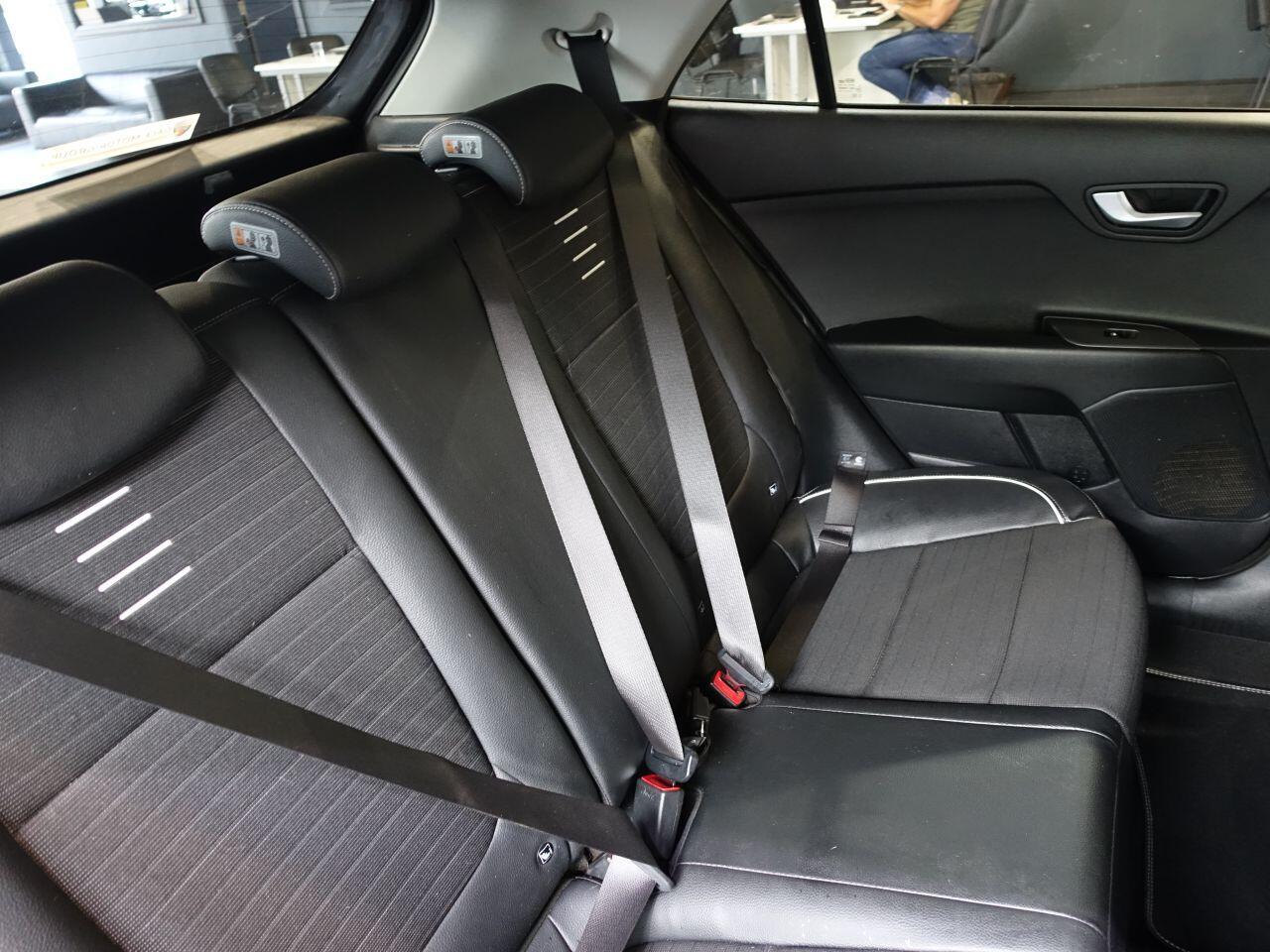 Kia Rio - Image 14