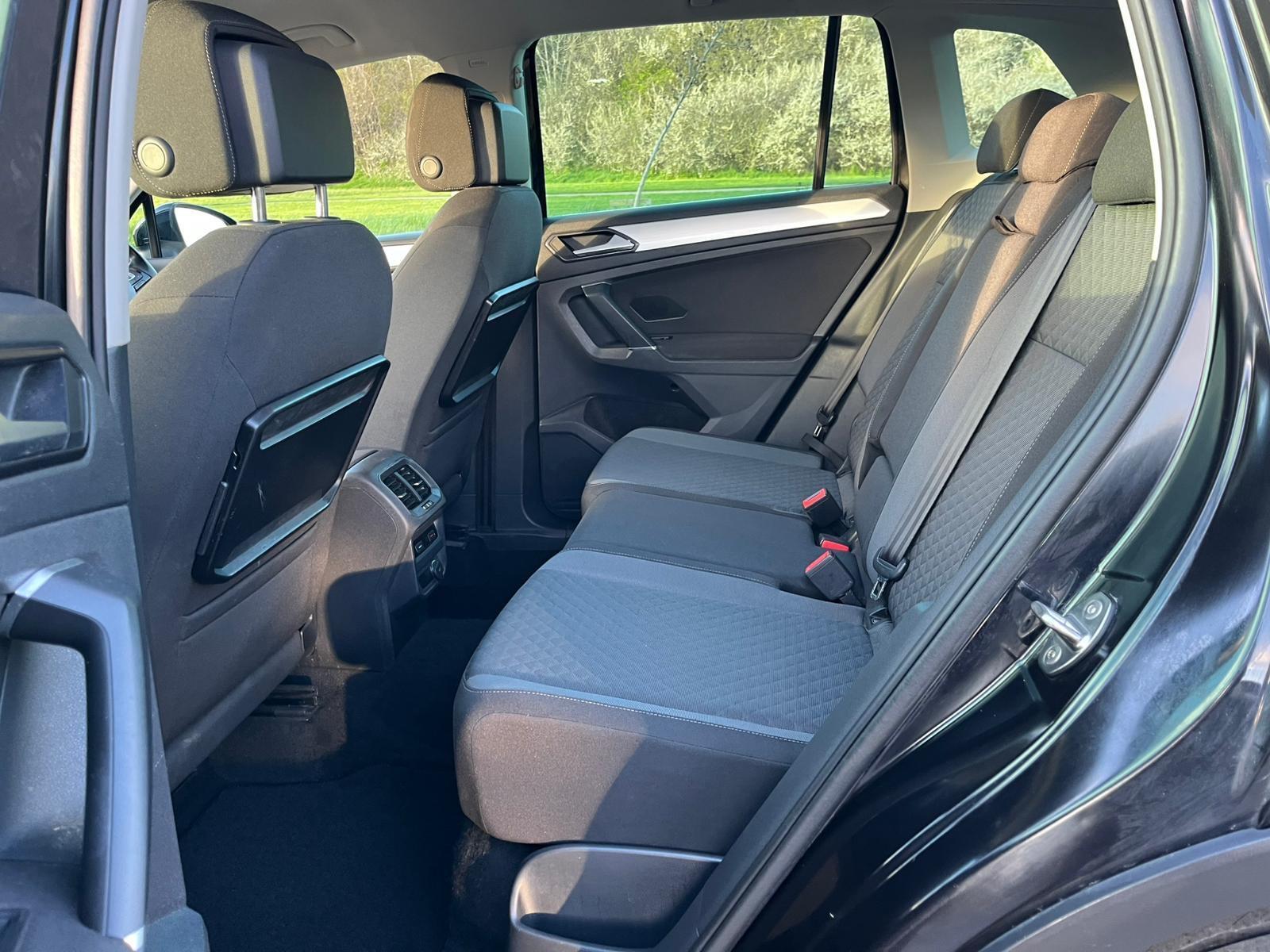 Volkswagen Tiguan - Image 8