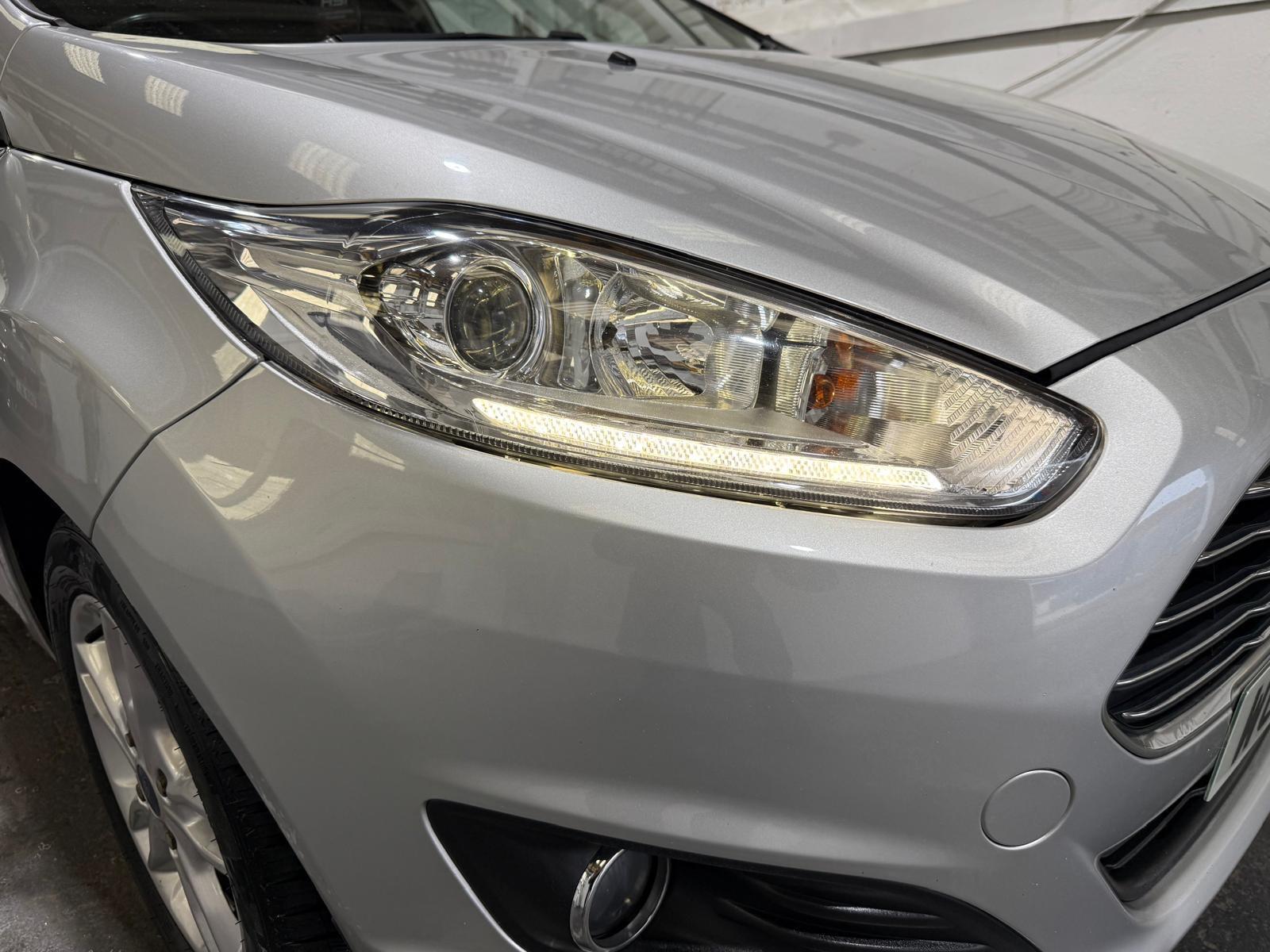 Ford Fiesta - Image 12