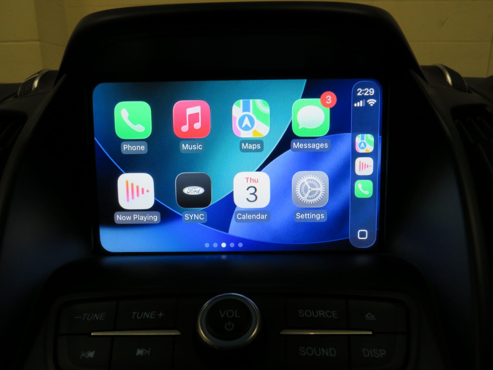 Ford Kuga - Image 18
