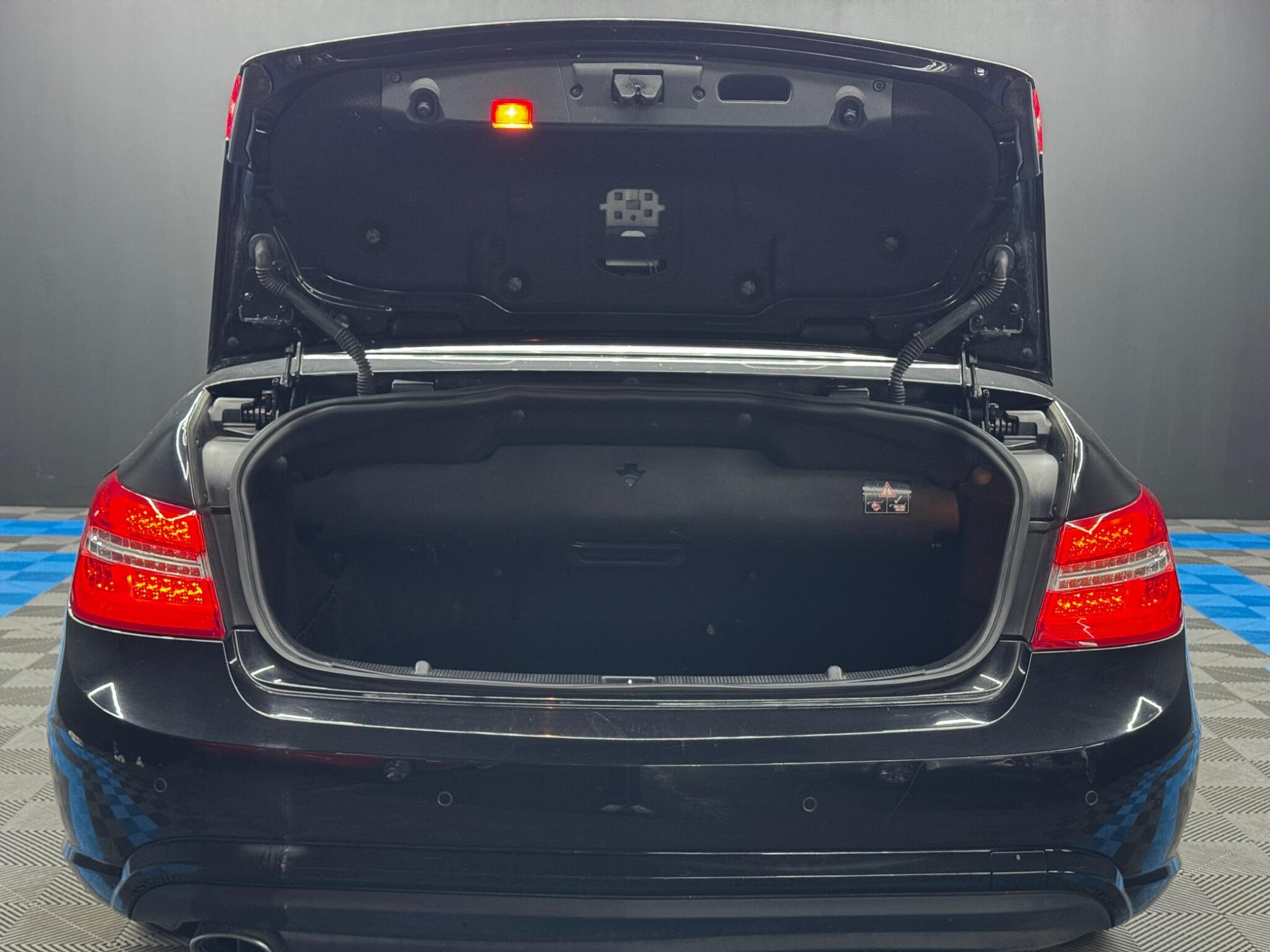 Mercedes E Class - Image 38