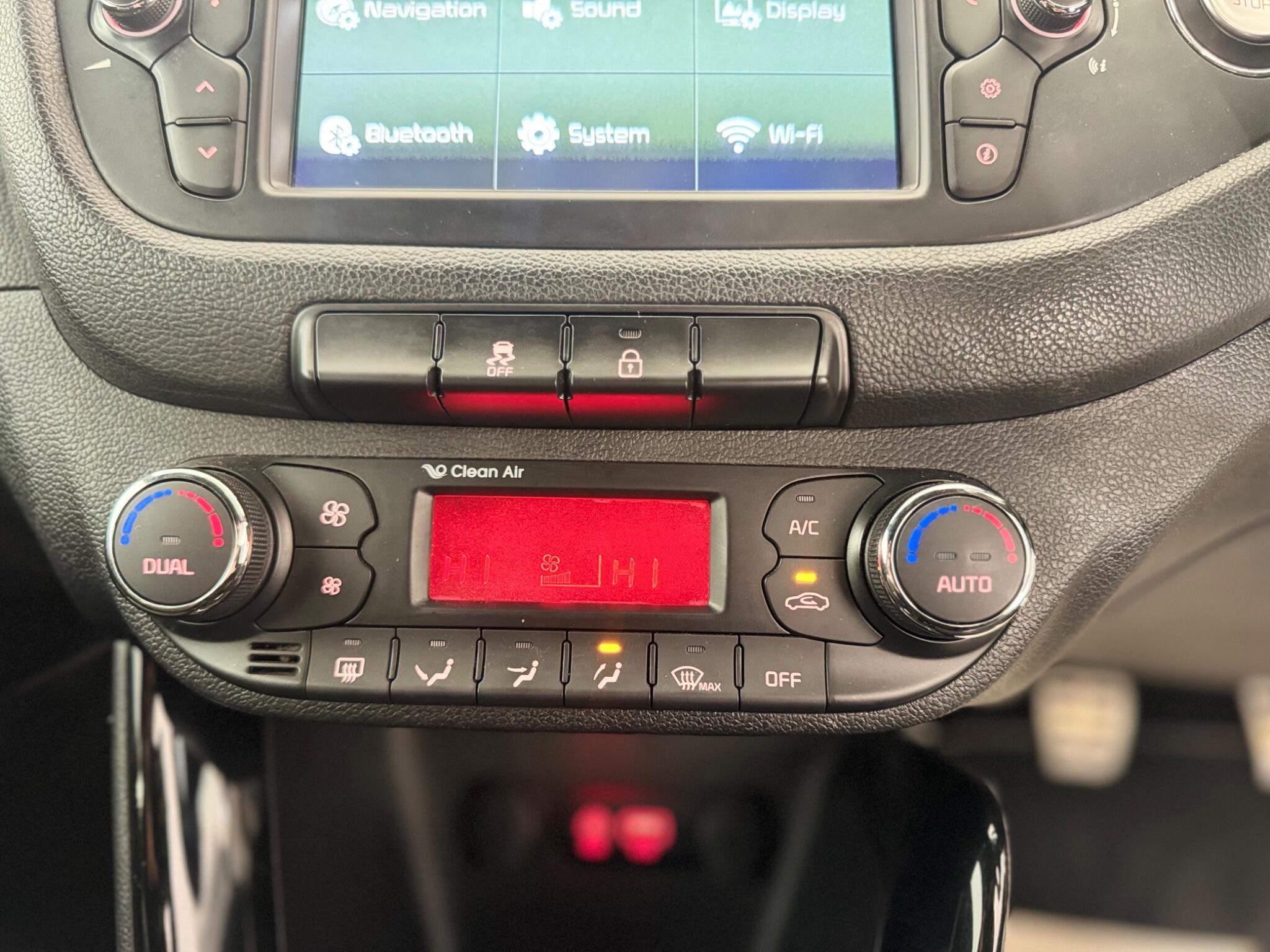 Kia ProCeed - Image 26