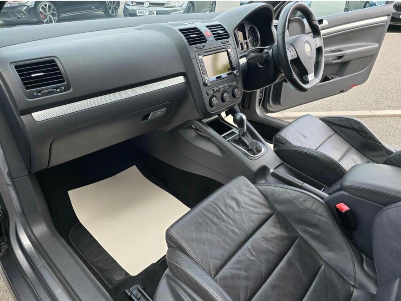 Volkswagen Golf - Image 6