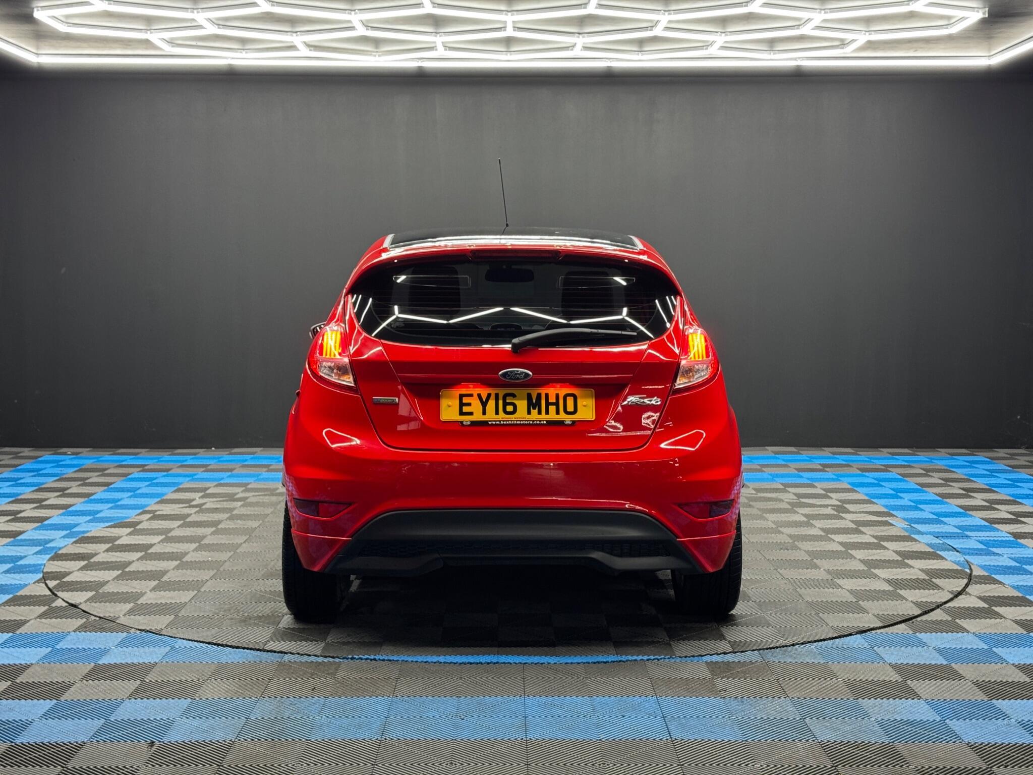 Ford Fiesta - Image 6