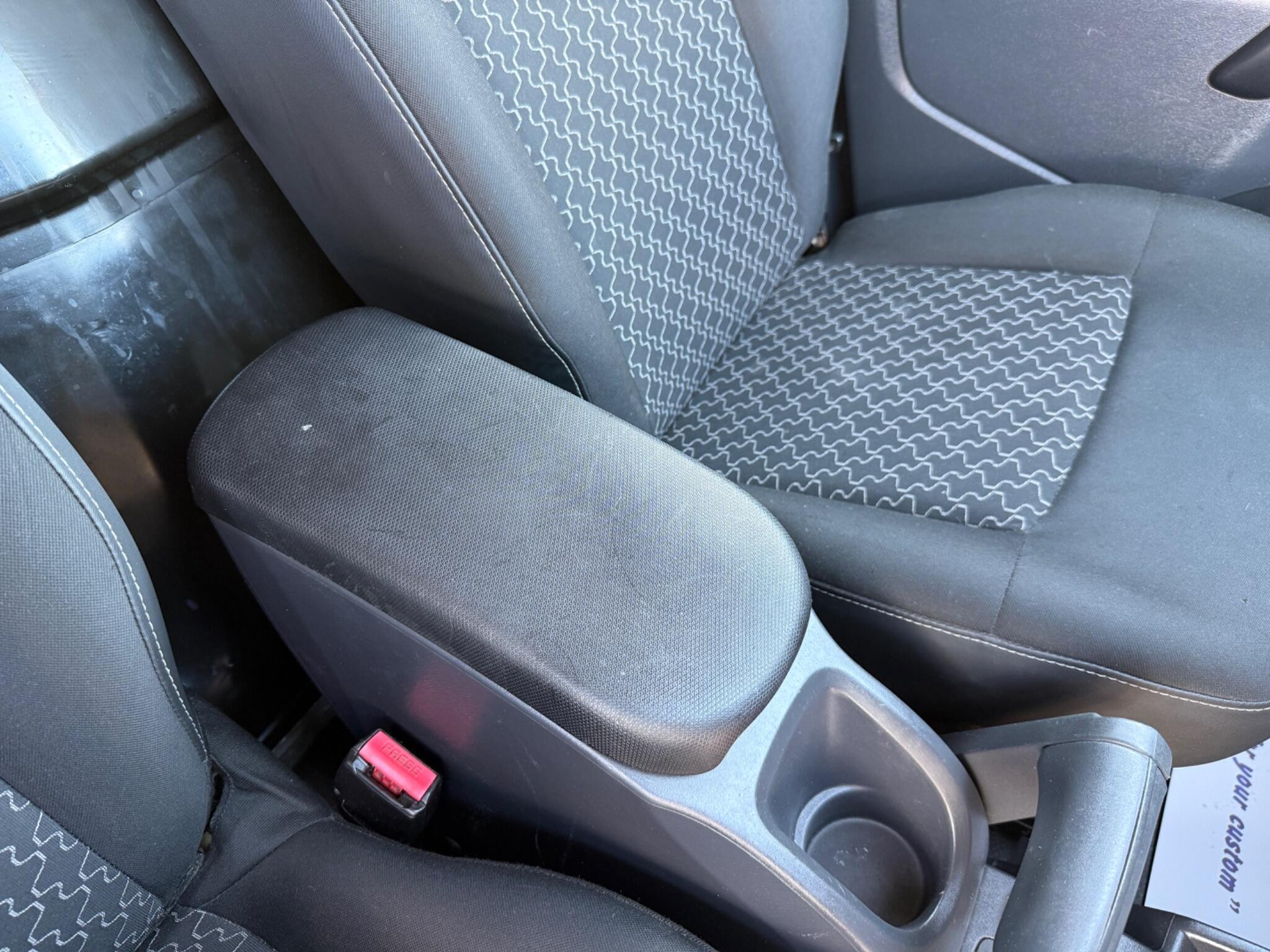 Renault Kangoo - Image 31