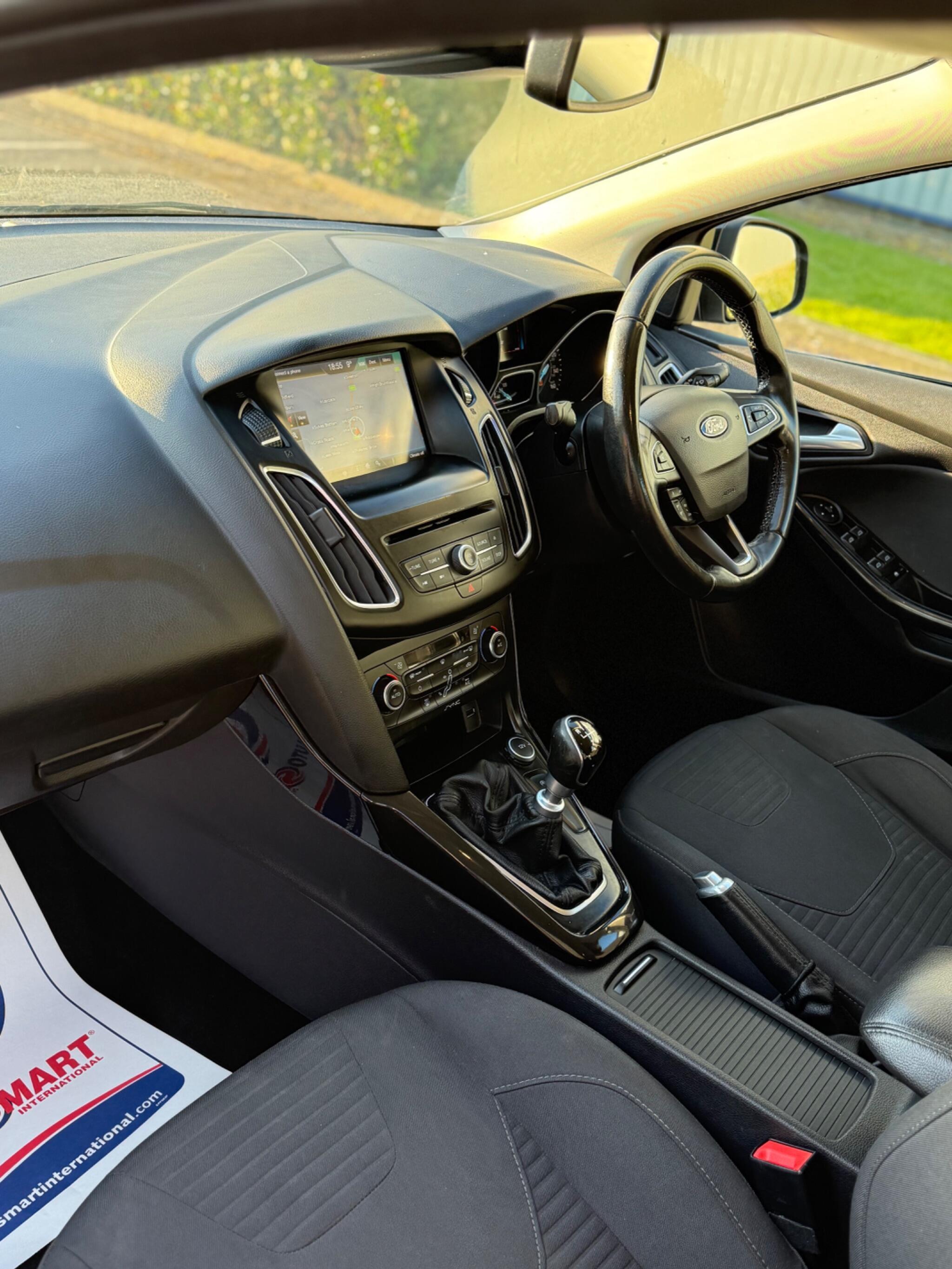 Ford Focus - Image 18