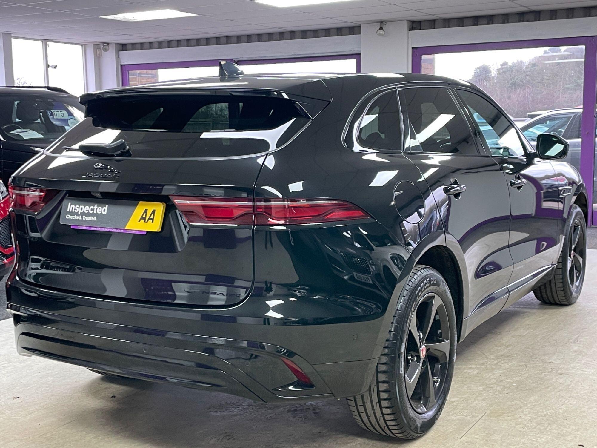 Jaguar F-Pace - Image 12