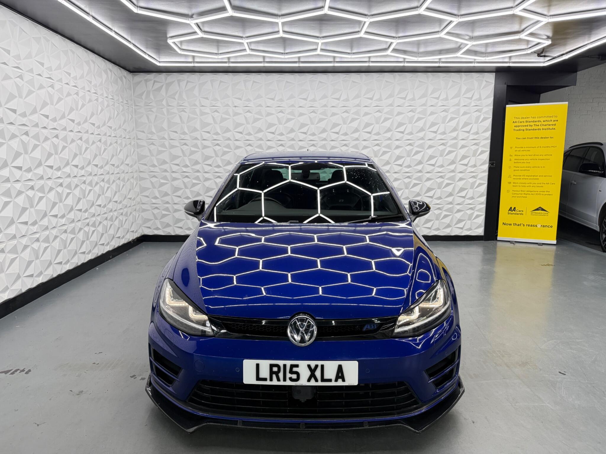 Volkswagen Golf - Image 5