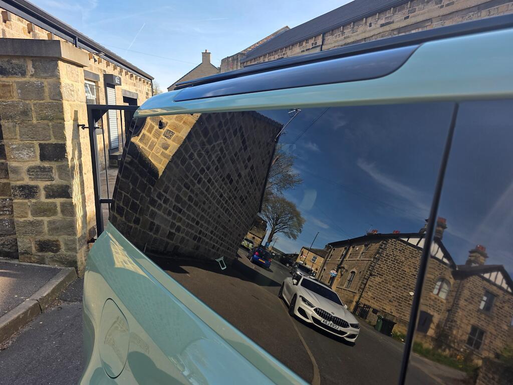 Land Rover Defender 90 - Image 17