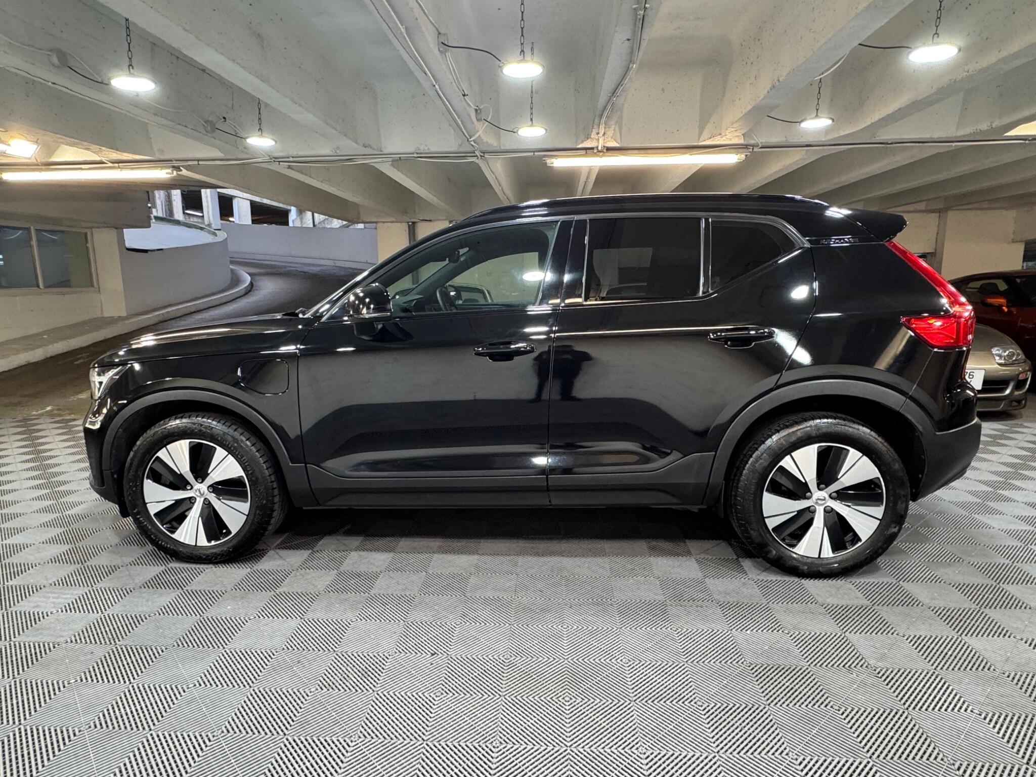 Volvo XC40 - Image 2