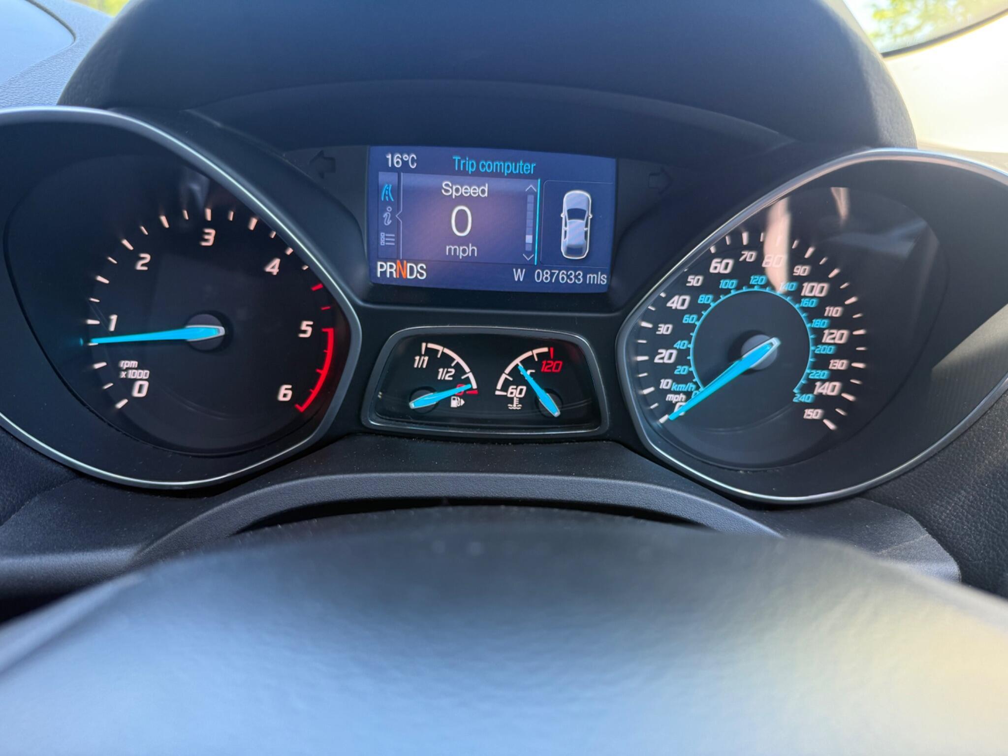 Ford Kuga - Image 31