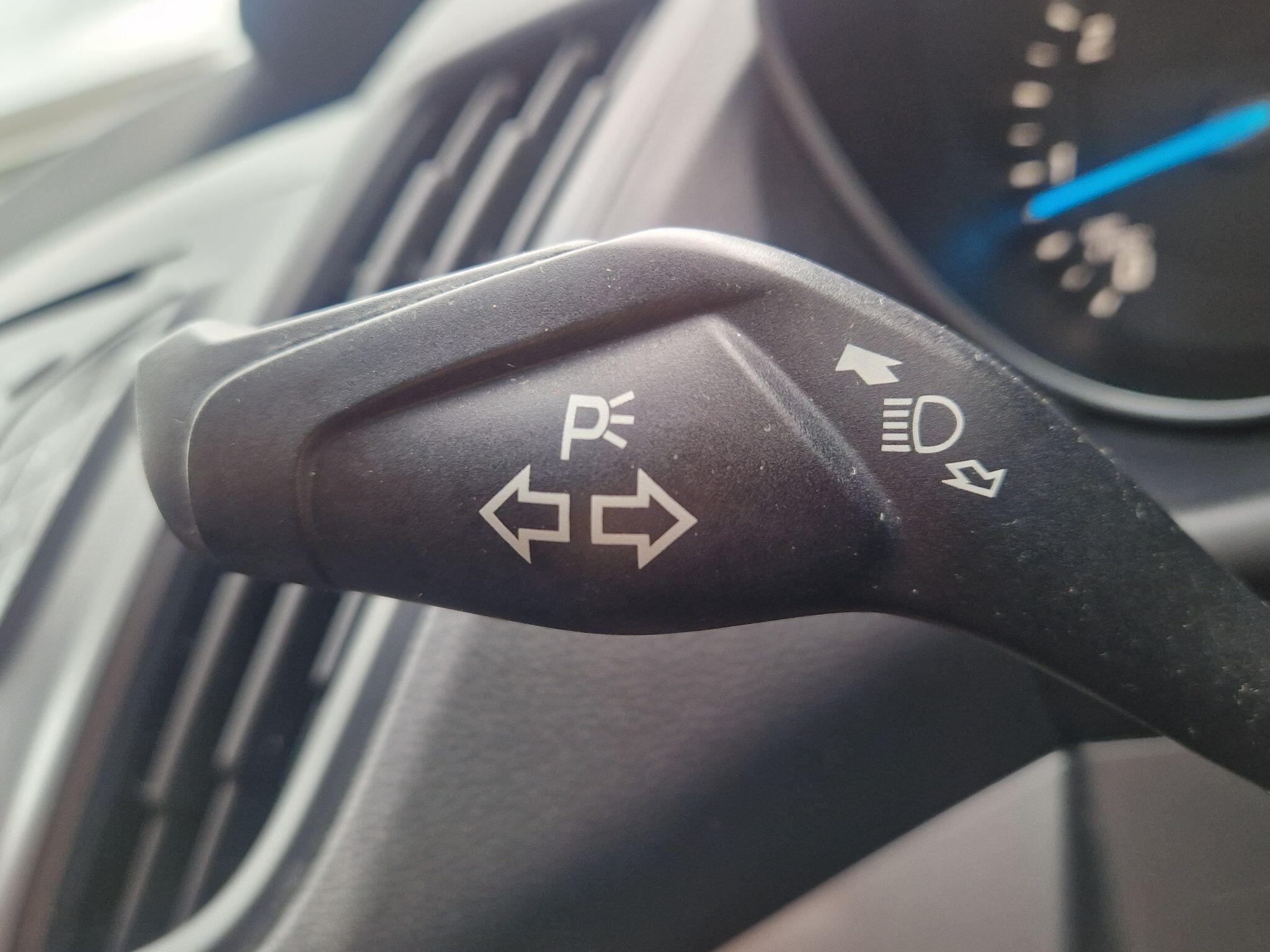 Ford Kuga - Image 44