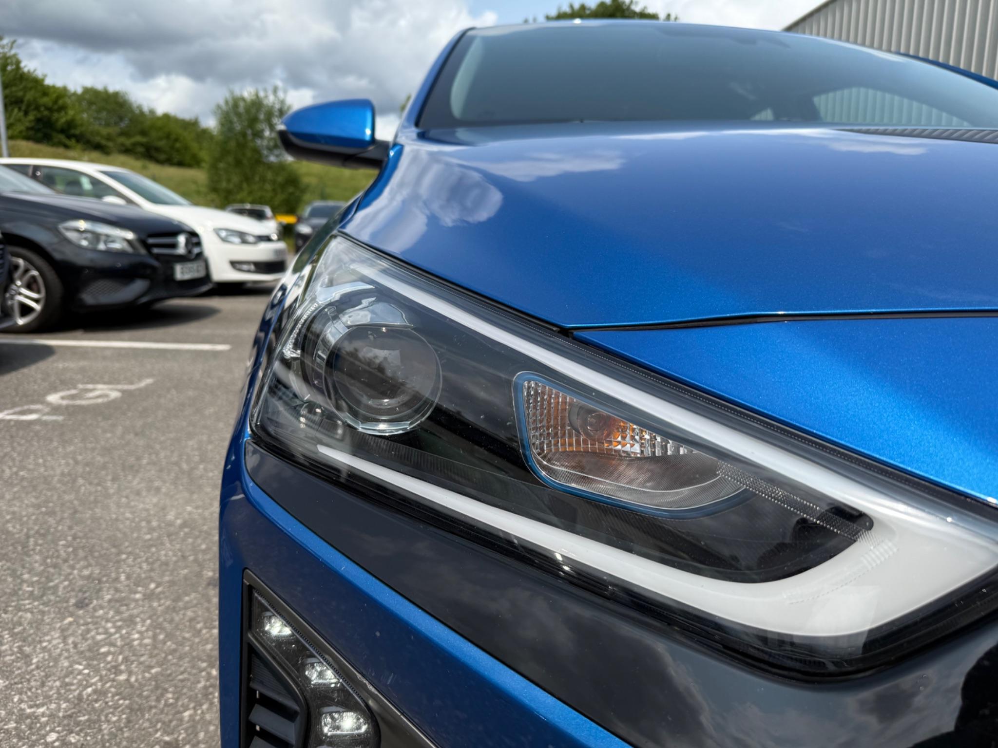 Hyundai Ioniq - Image 15