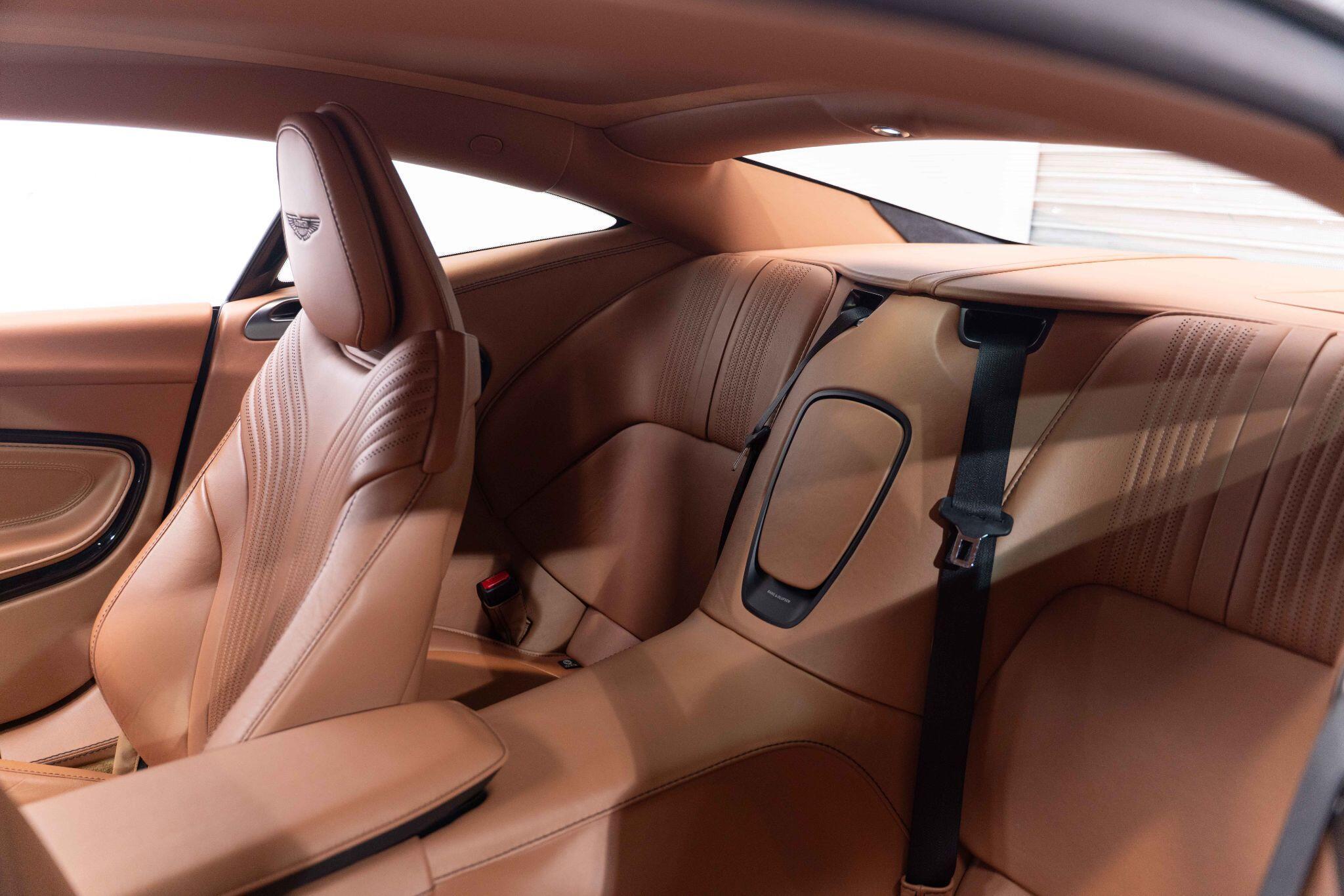 Aston Martin DB11 - Image 8