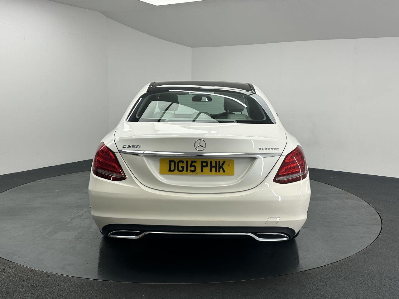 Mercedes-benz C-CLASS - Image 9