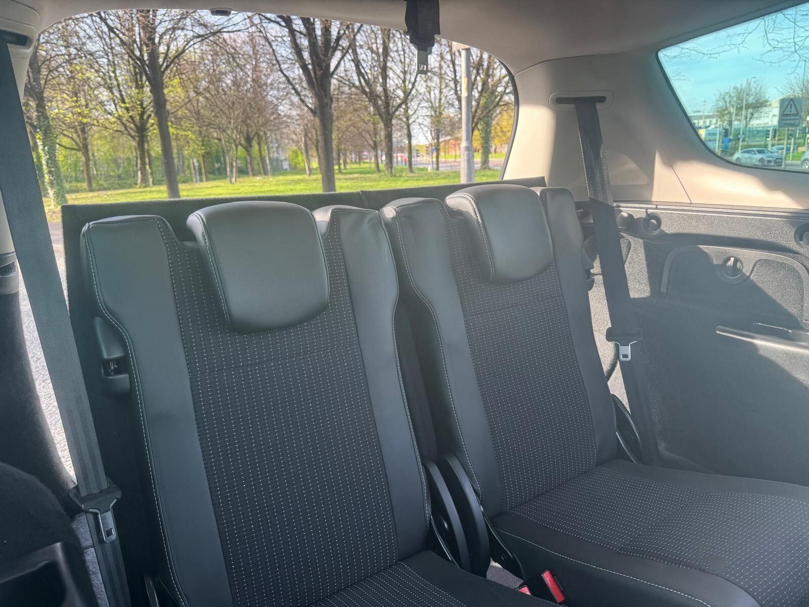 Renault Grand Scenic - Image 26