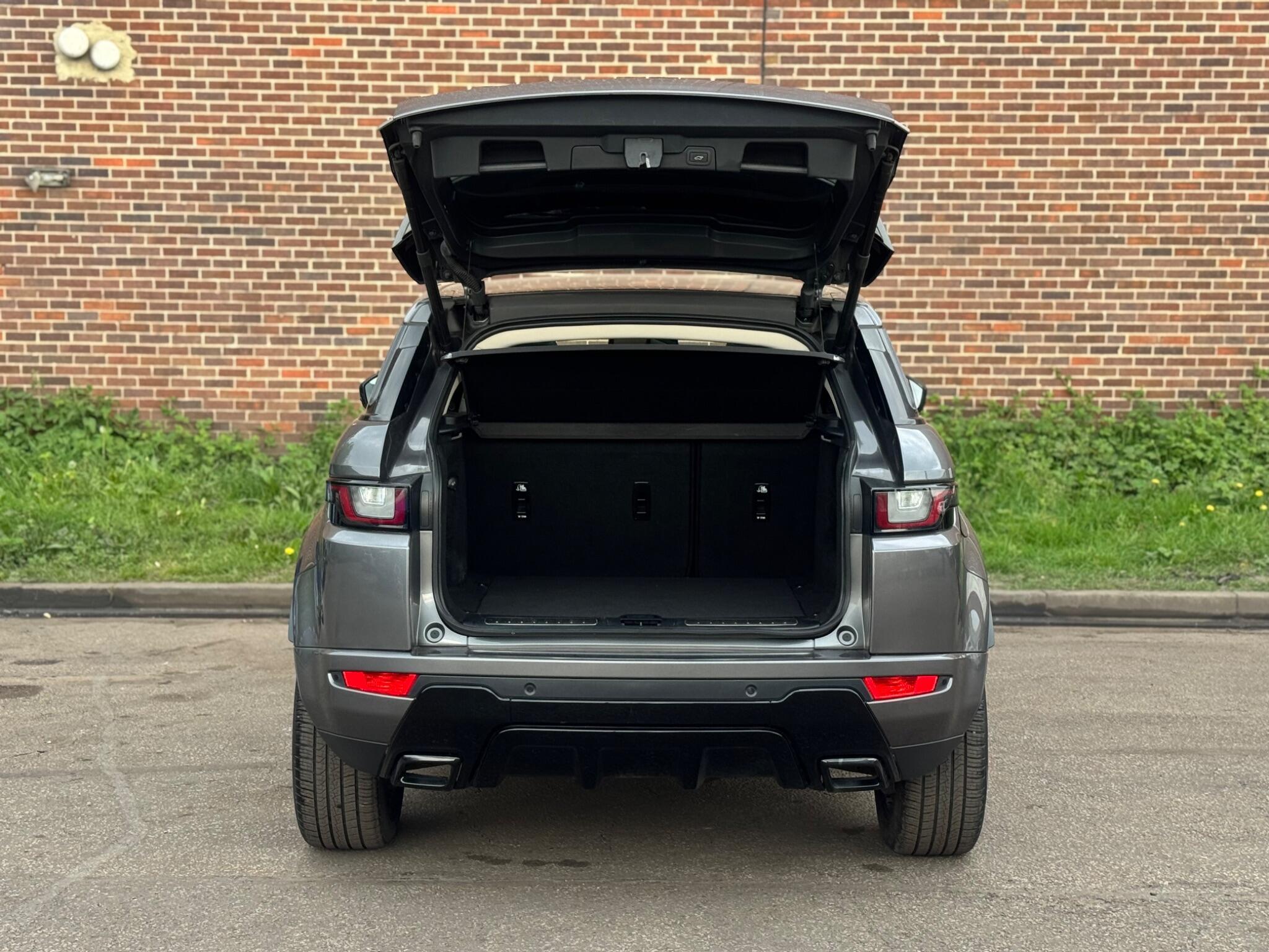 Land Rover Range Rover Evoque - Image 18