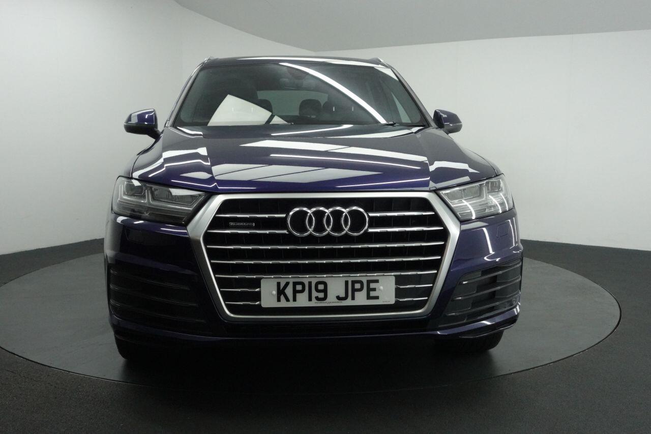Audi Q7 - Image 6