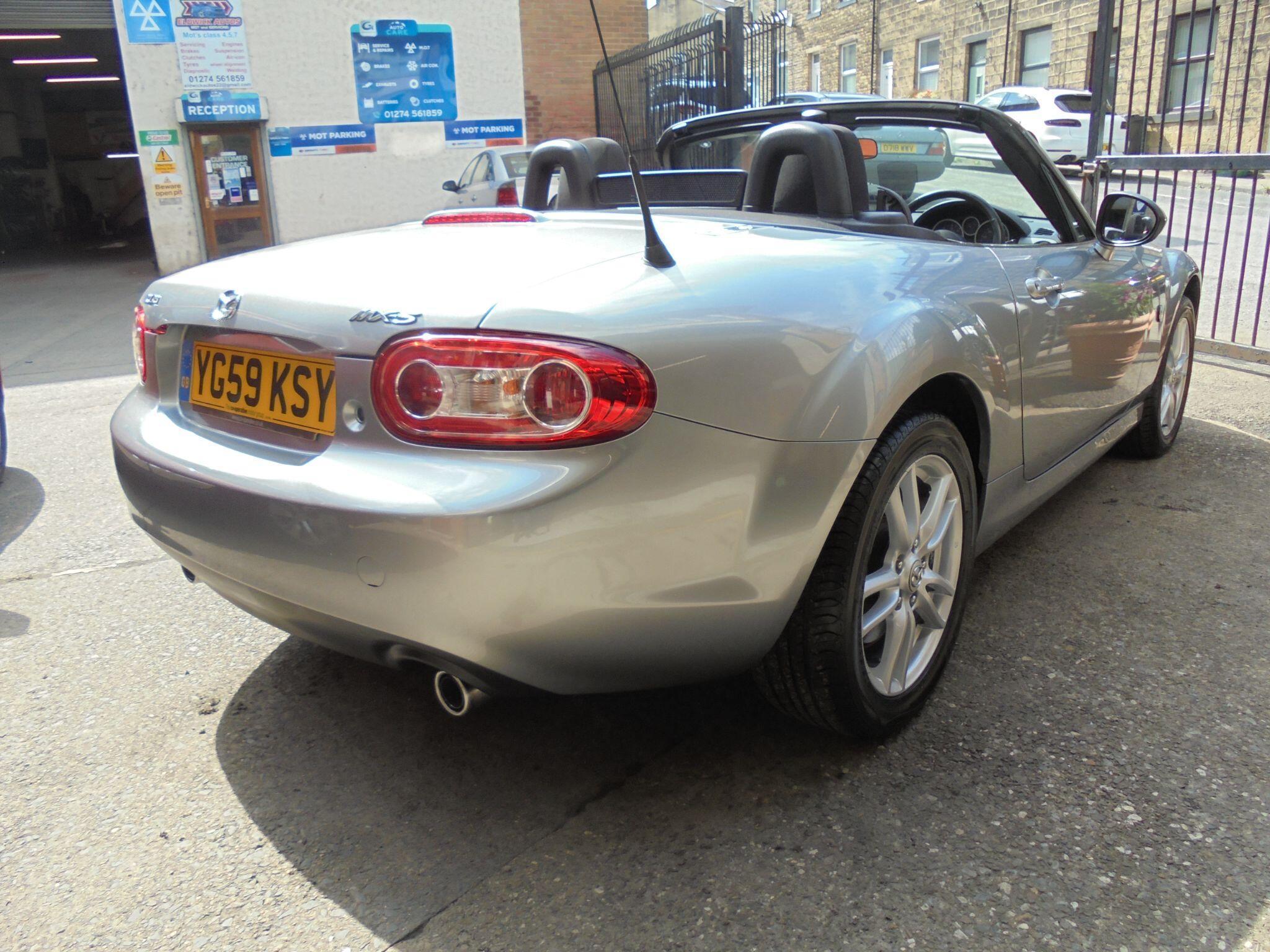 Mazda MX-5 - Image 10