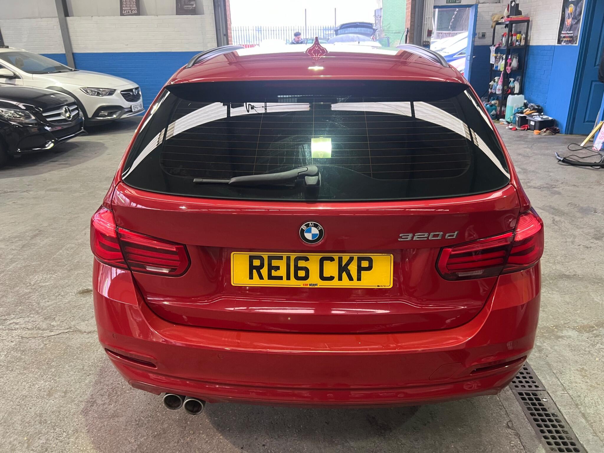 BMW 3 Series - Image 15