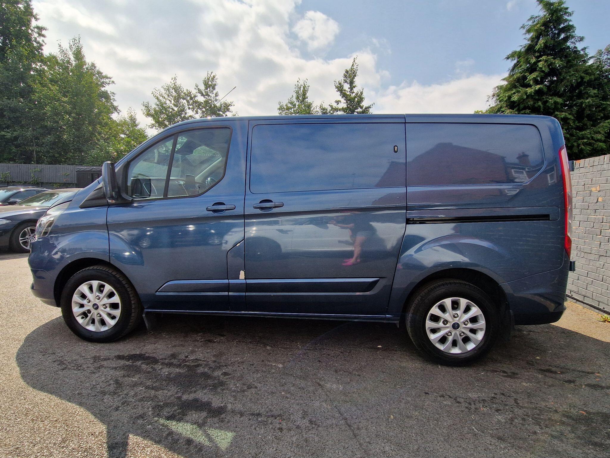 Ford Transit Custom - Image 6