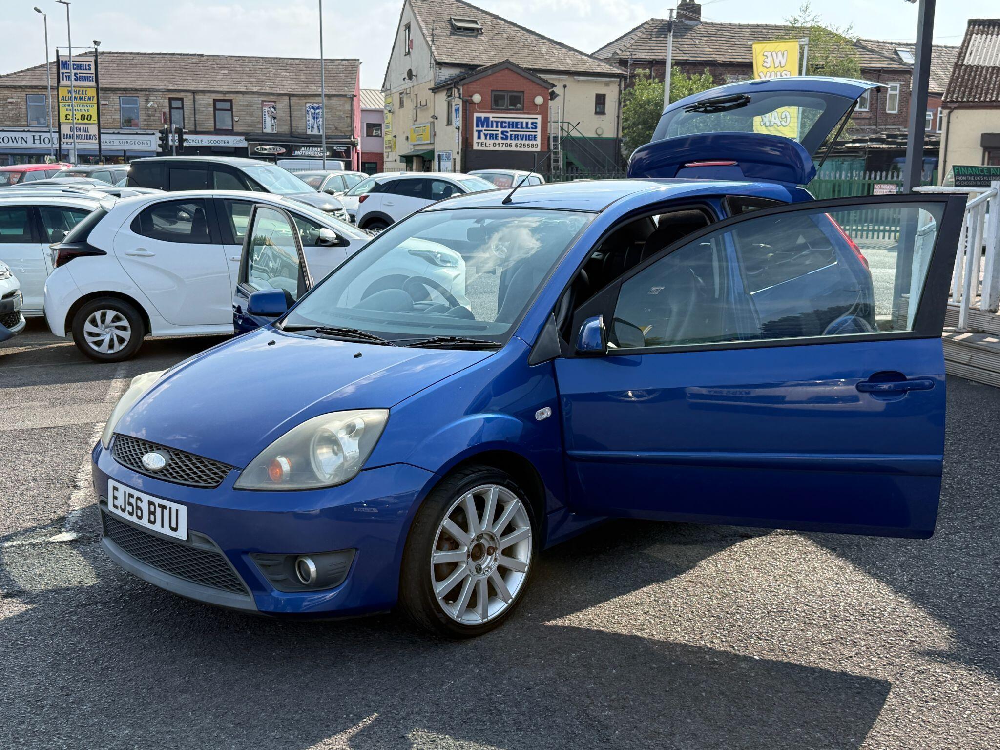 Ford Fiesta - Image 19