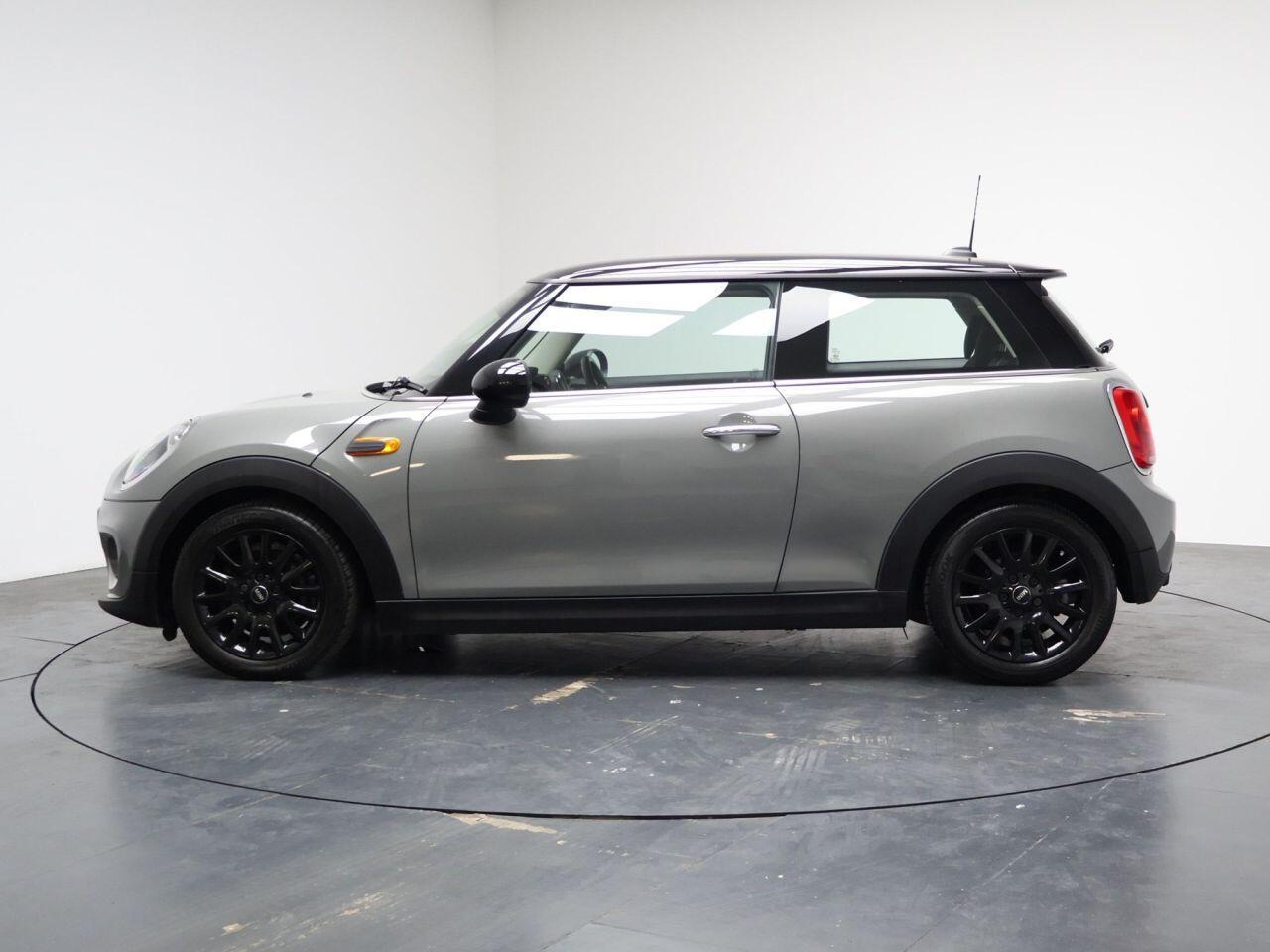 MINI Hatch - Image 8